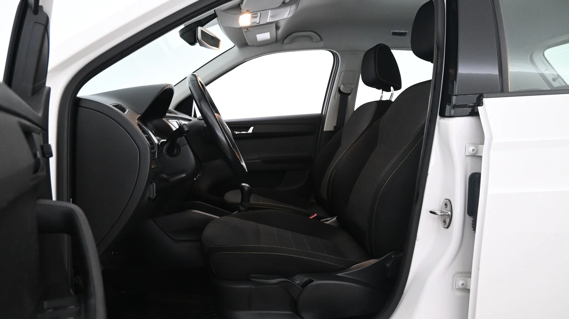 Car Image - 7JFtWpIrQbxDT5Q4Wx4tXW