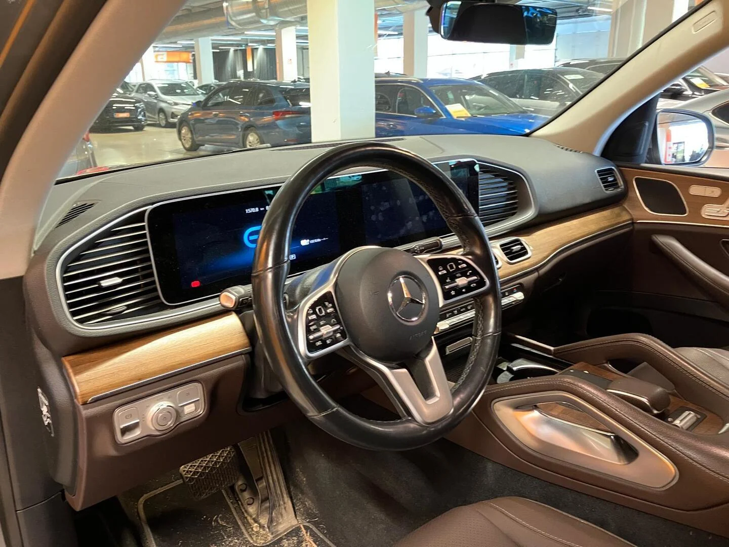 Car Image - 6lC8itkmSqRW3TVwxOJDLk