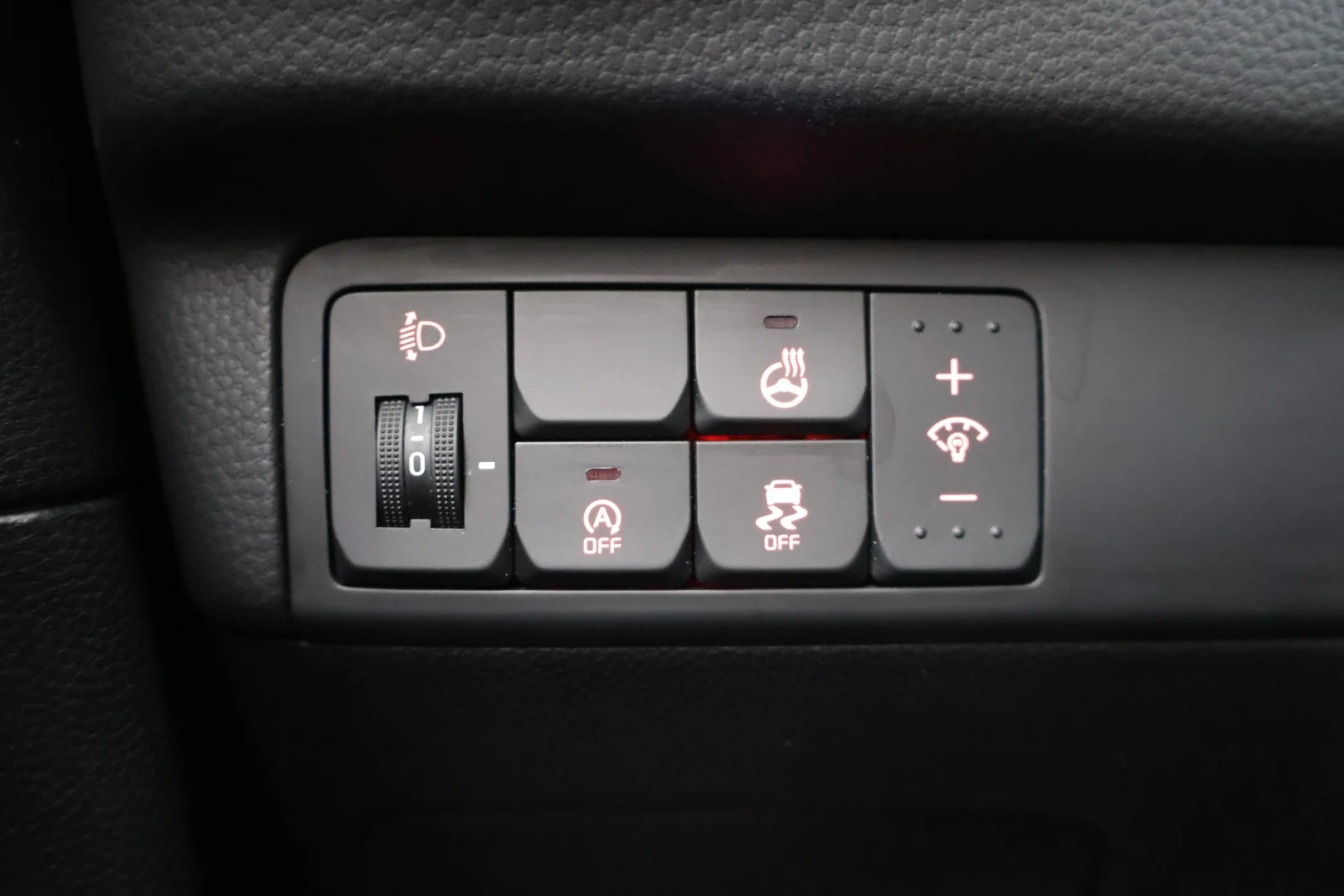 Car Image - 4XSCtgmBlP2dnWcYmWnt0b