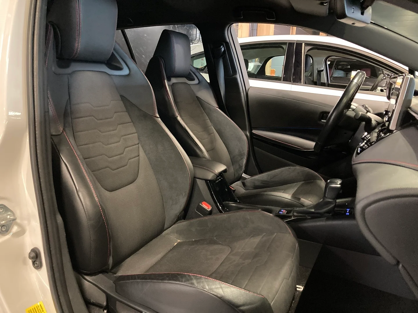 Car Image - 6SU66evSllZpB83hQVxwRQ