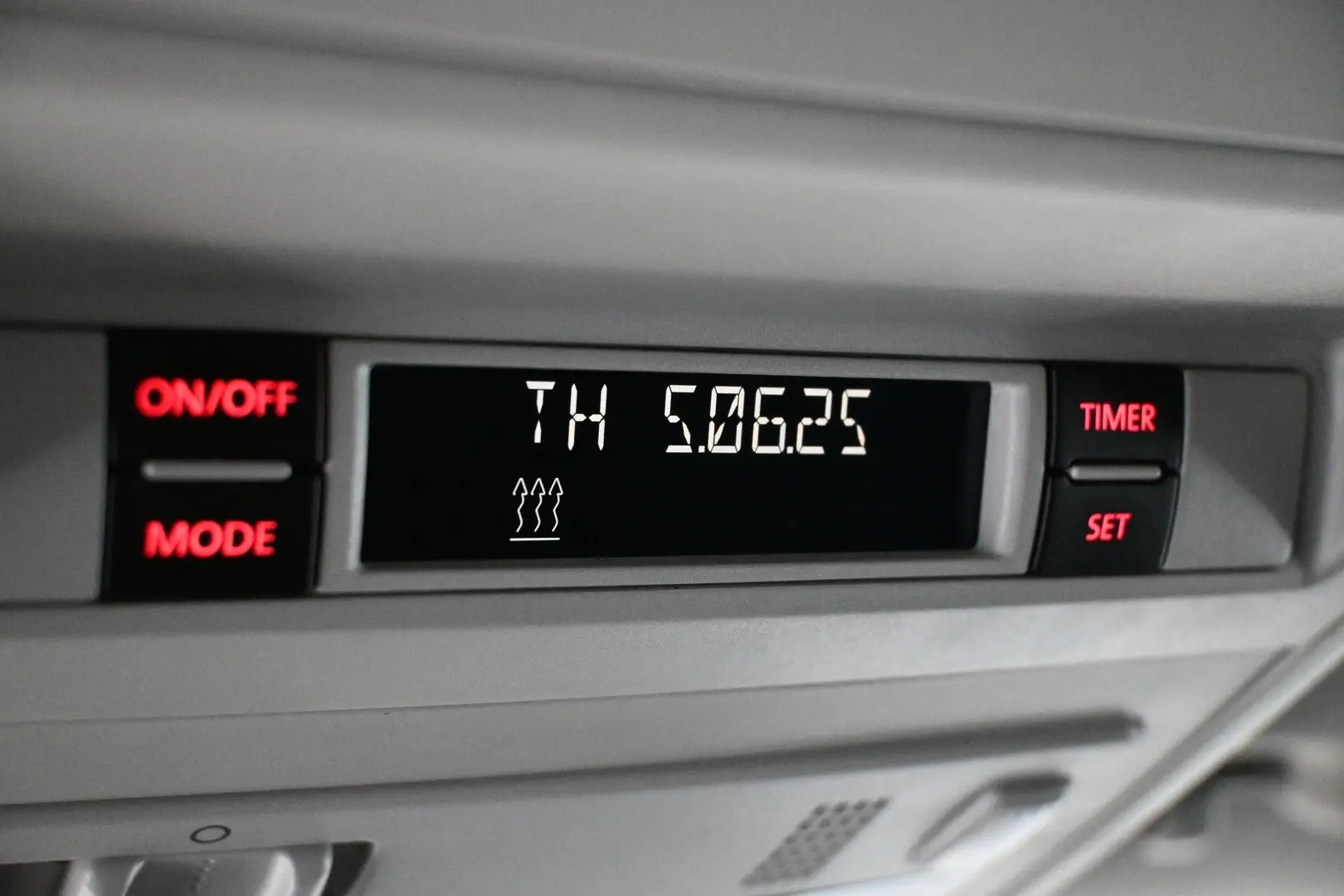 Car Image - 2xtvRw9IgmpbBlDGveDVxz