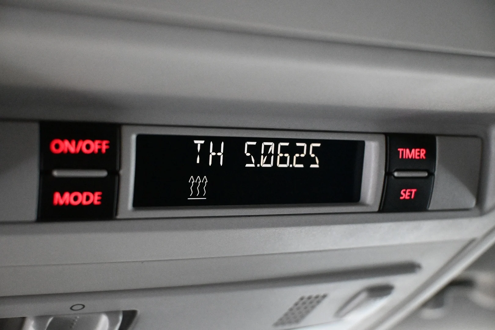 Car Image - 2xtvRw9IgmpbBlDGveDVxz