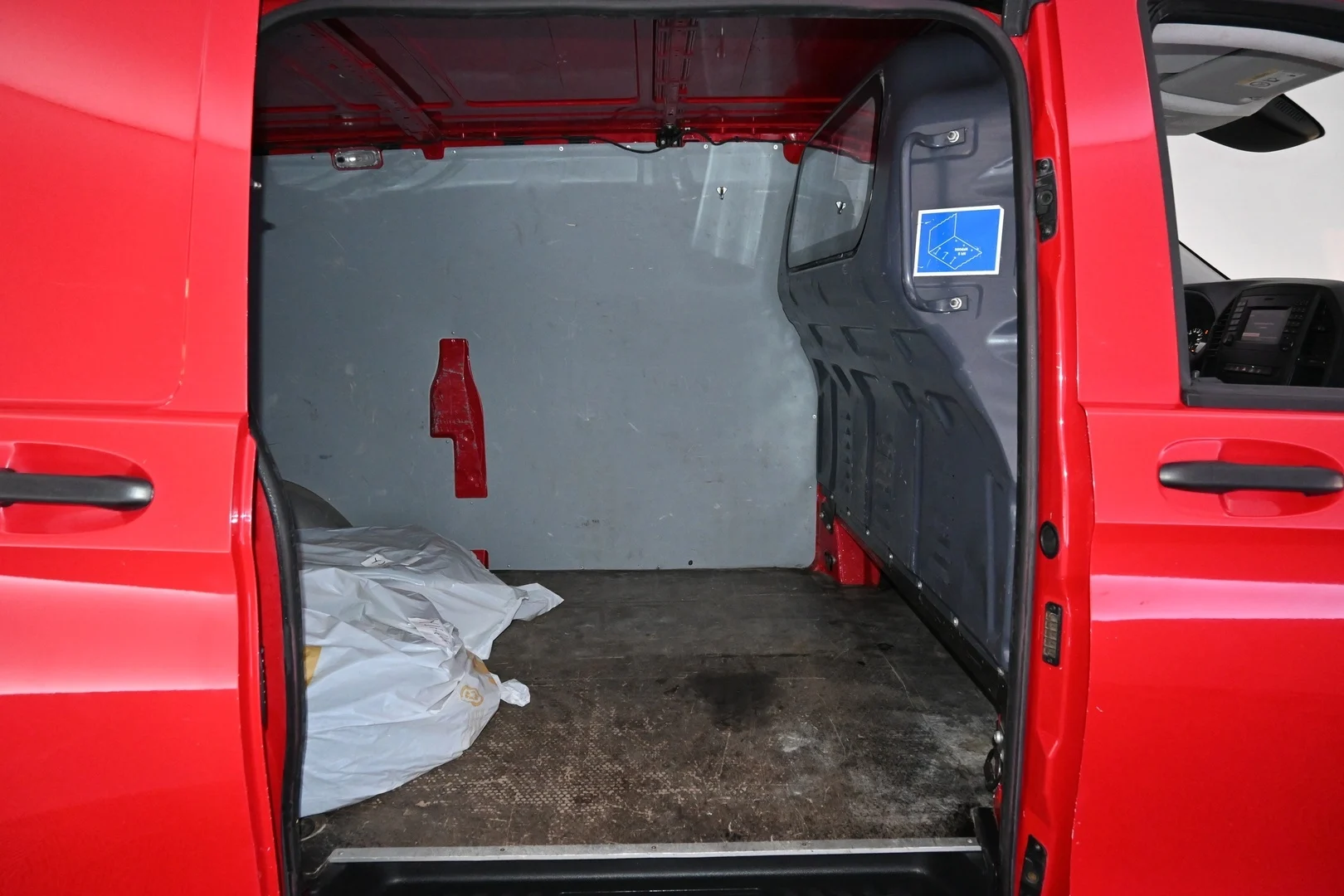 Car Image - 1RsZICwXr0TcdMGIeNj7sg