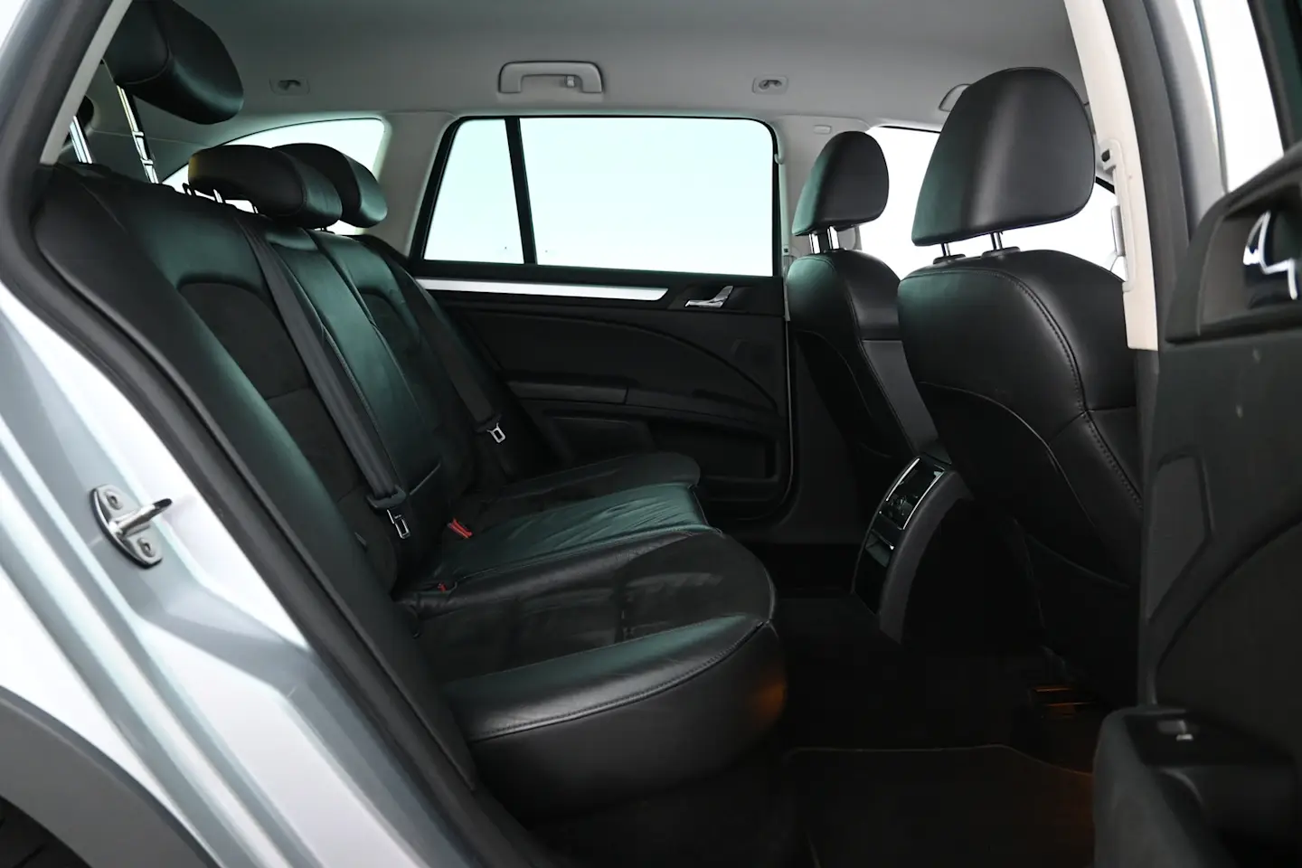 Car Image - 4BesYsQb66aXWKlW7kQJcY