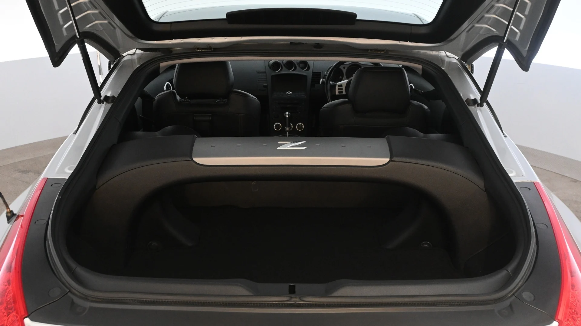 Car Image - 1tk12uyYnLqaH9OfiQCDGn