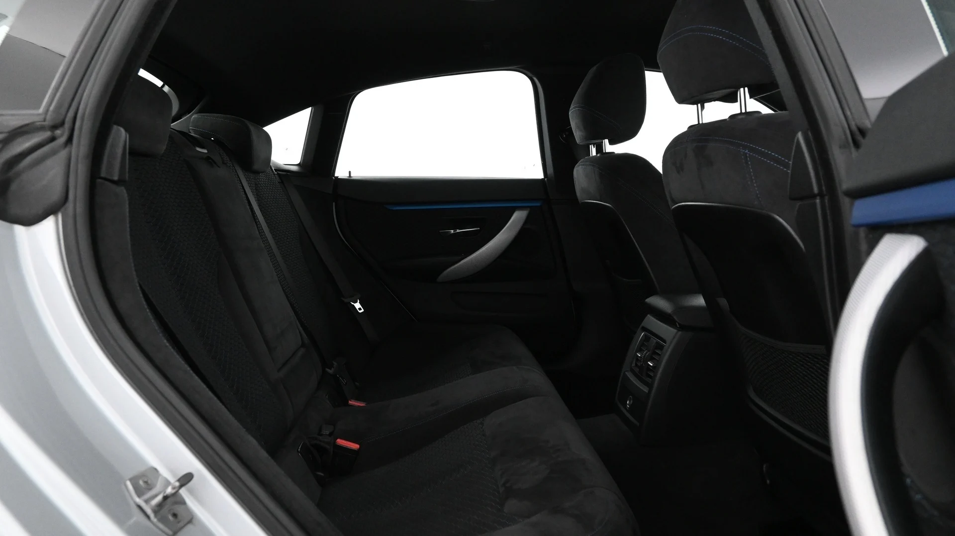 Car Image - 3SVPcXWaVLlm5ZdmaiCDaG