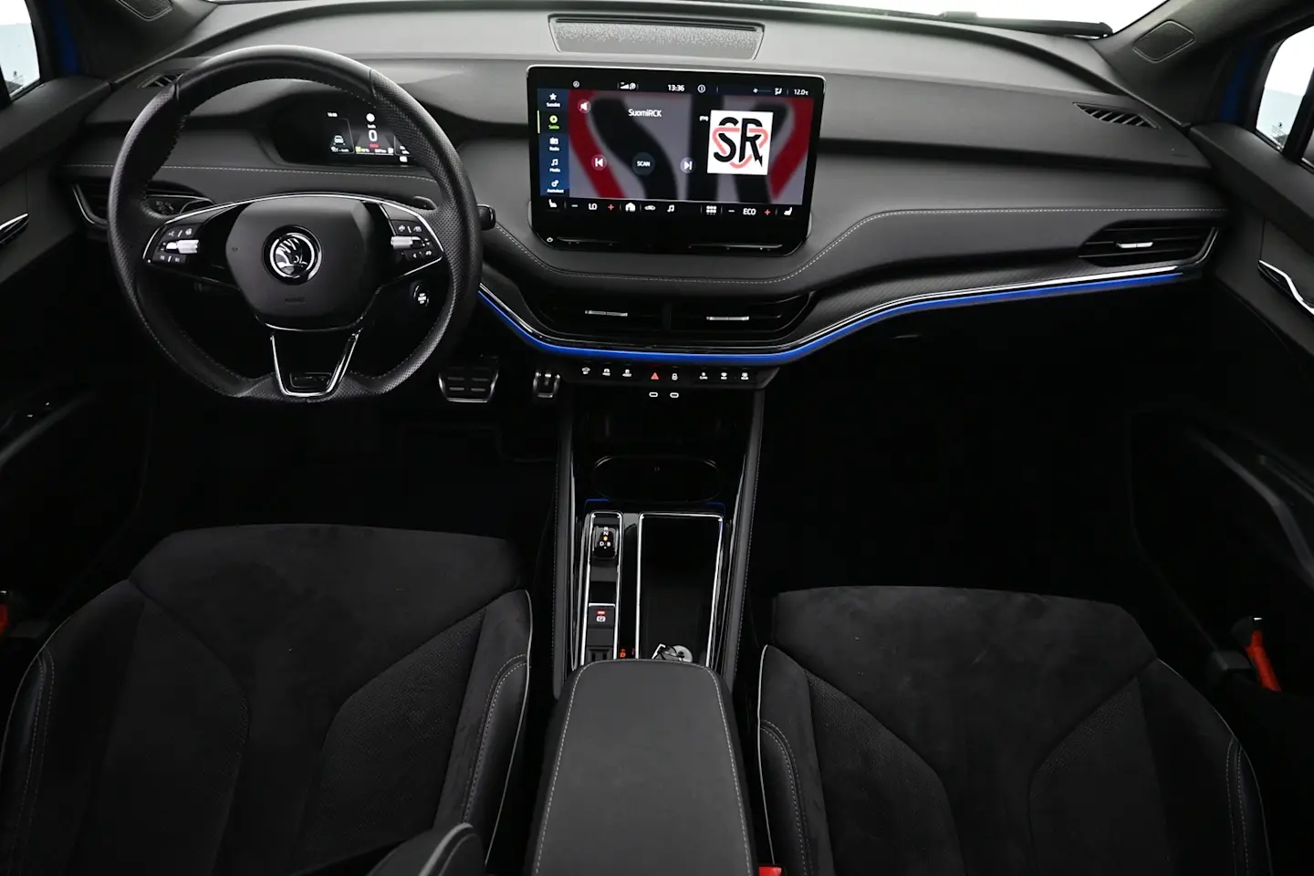 Car Image - 60cB9zzfq0iPbJJnD5TeIa