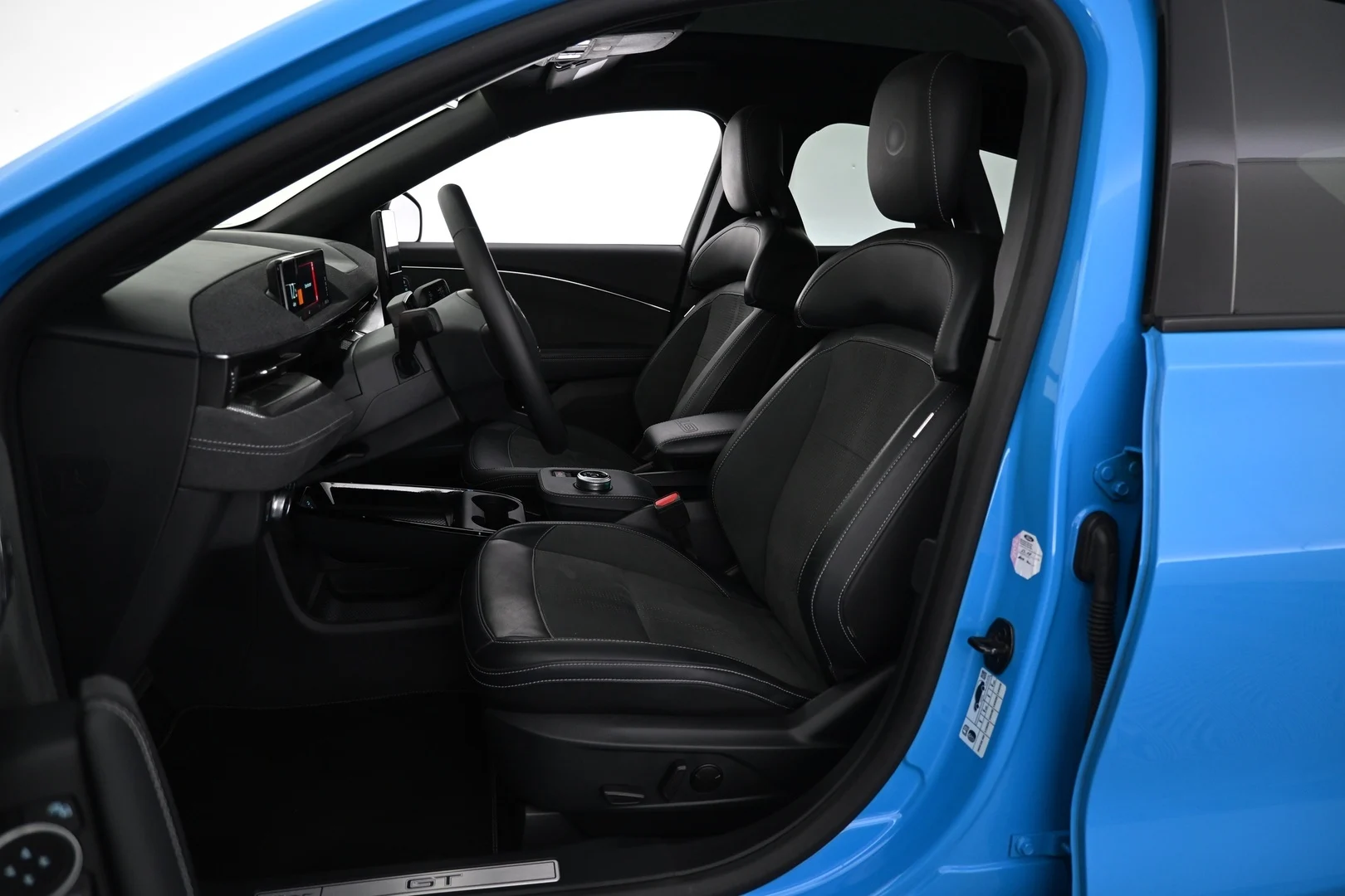 Car Image - 4lIydgKjoKDi5PP8ywY98h