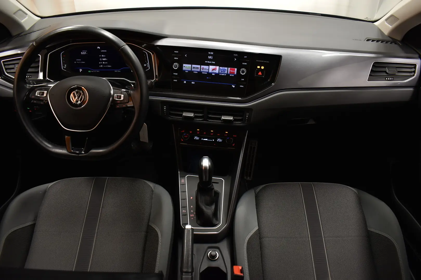 Car Image - pb9IAmHQiAA3bmaY29oZO
