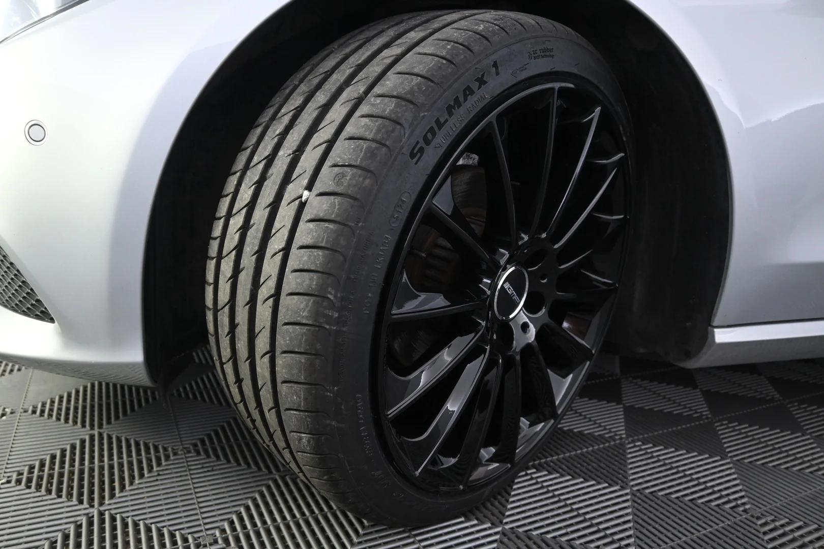 Car Image - 4UhoDgfqDD7OAkfyEvG5vn