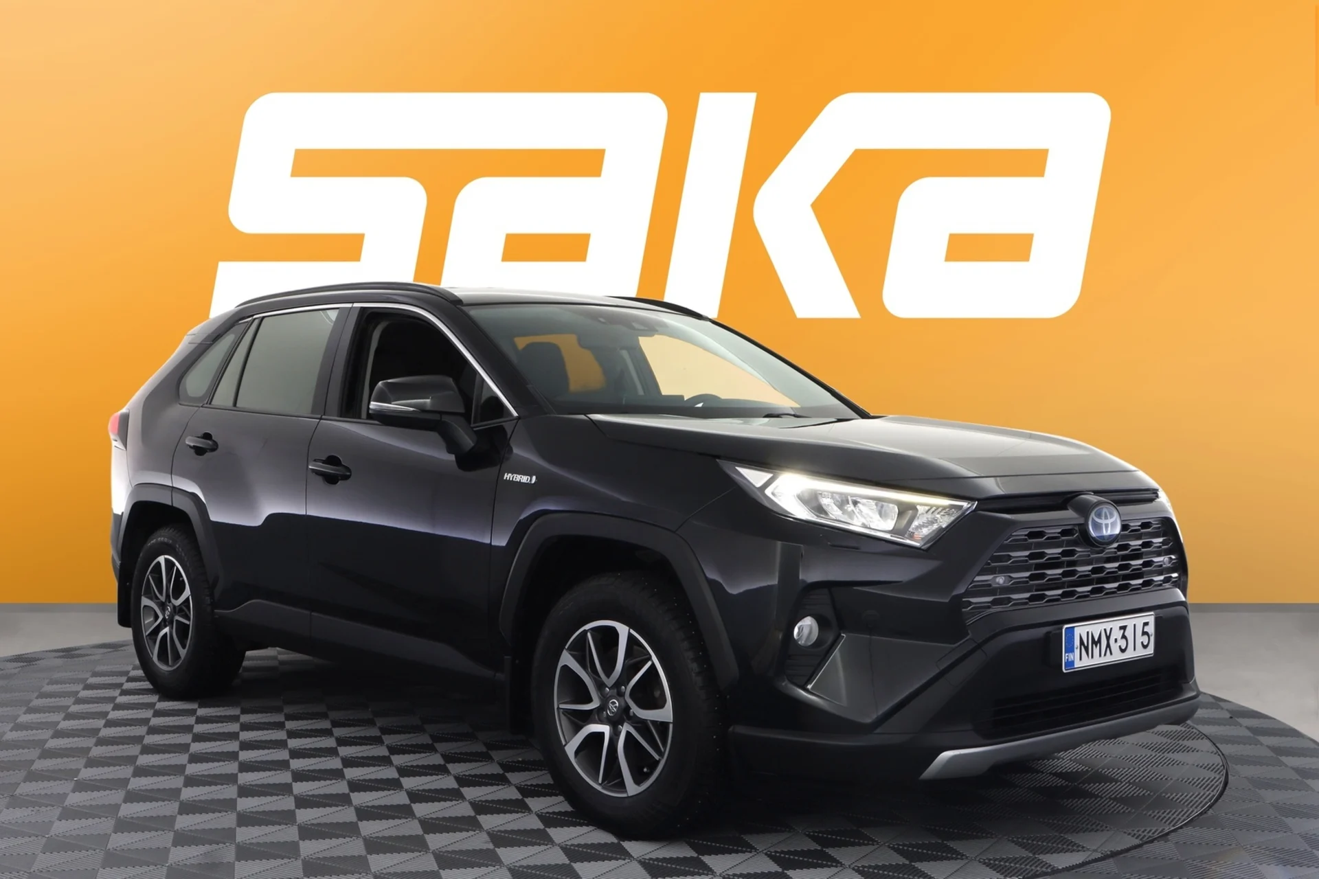 Car Image - 5FxuQfnGjoICGYp8atZTqY