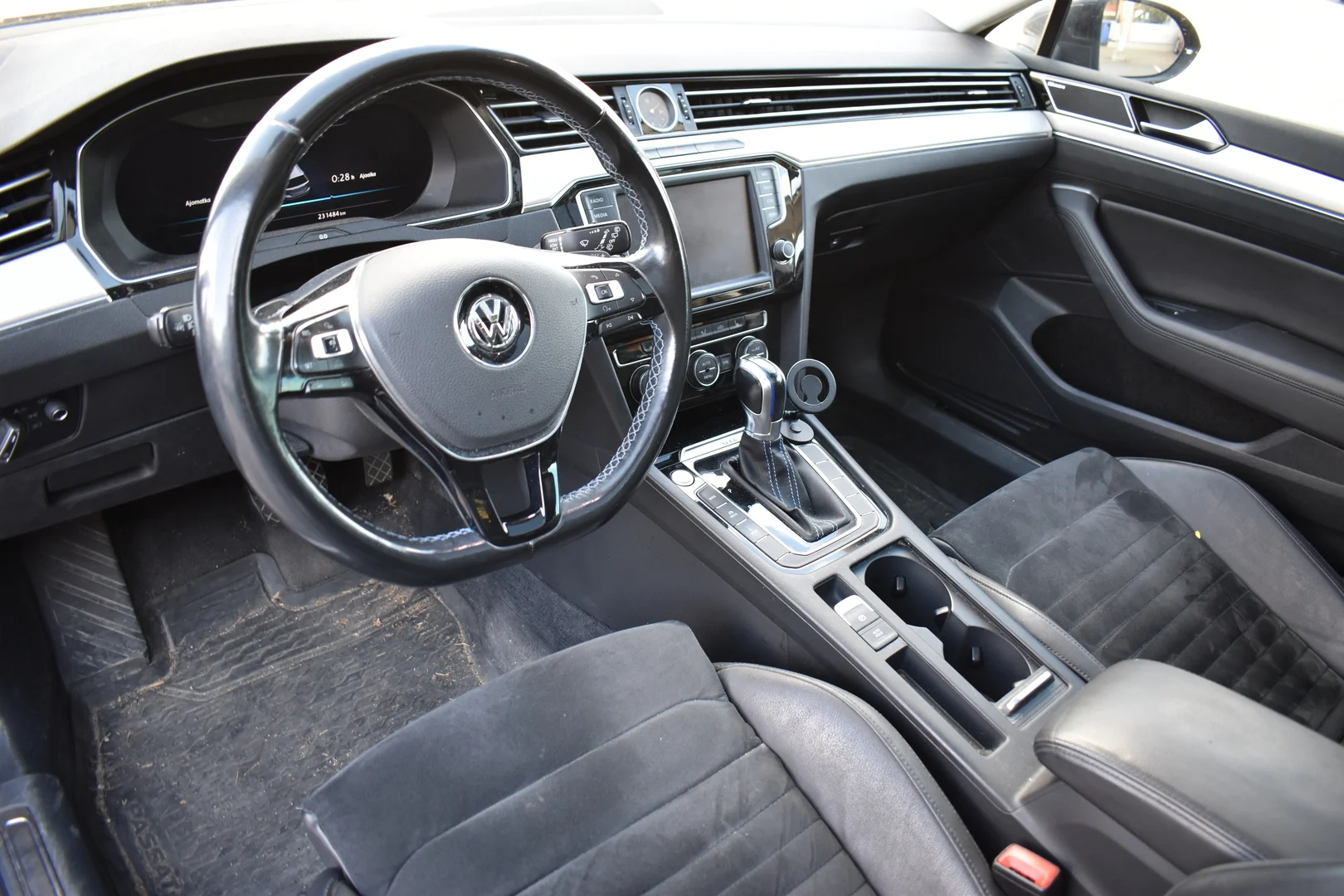 Car Image - 4Qg9Vp5gDcjX0lGTelXdDh