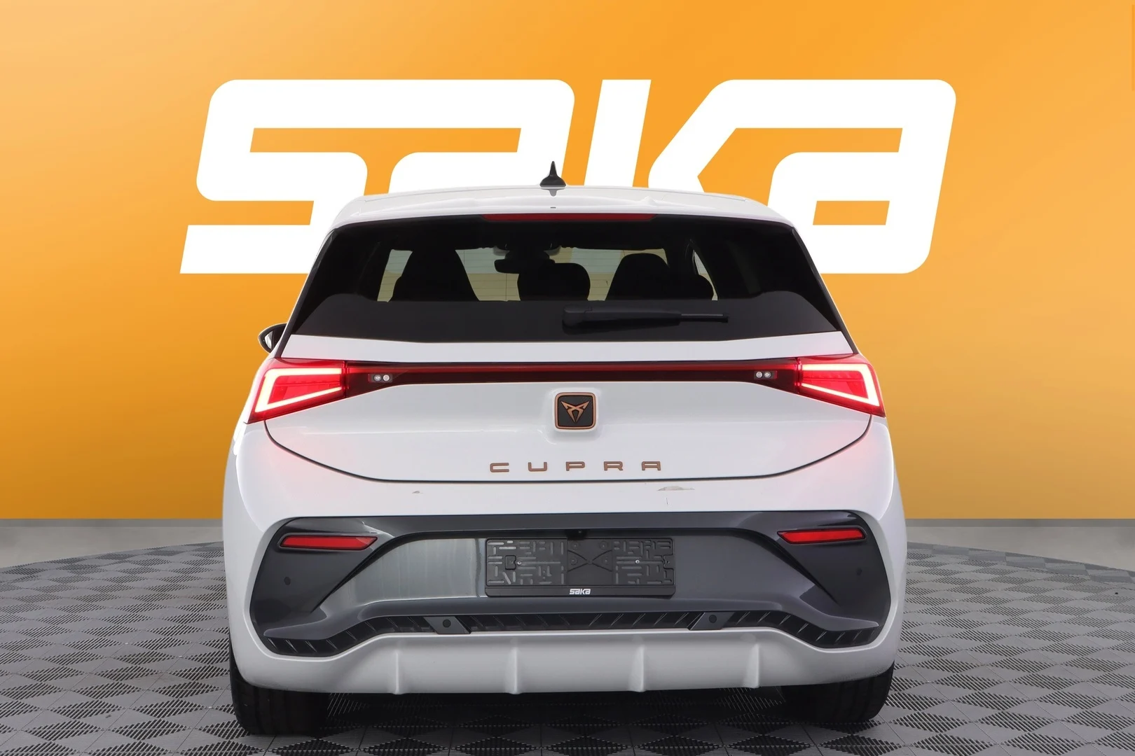 Car Image - 2ImJ4lELK1RcYePWUTV8Ck