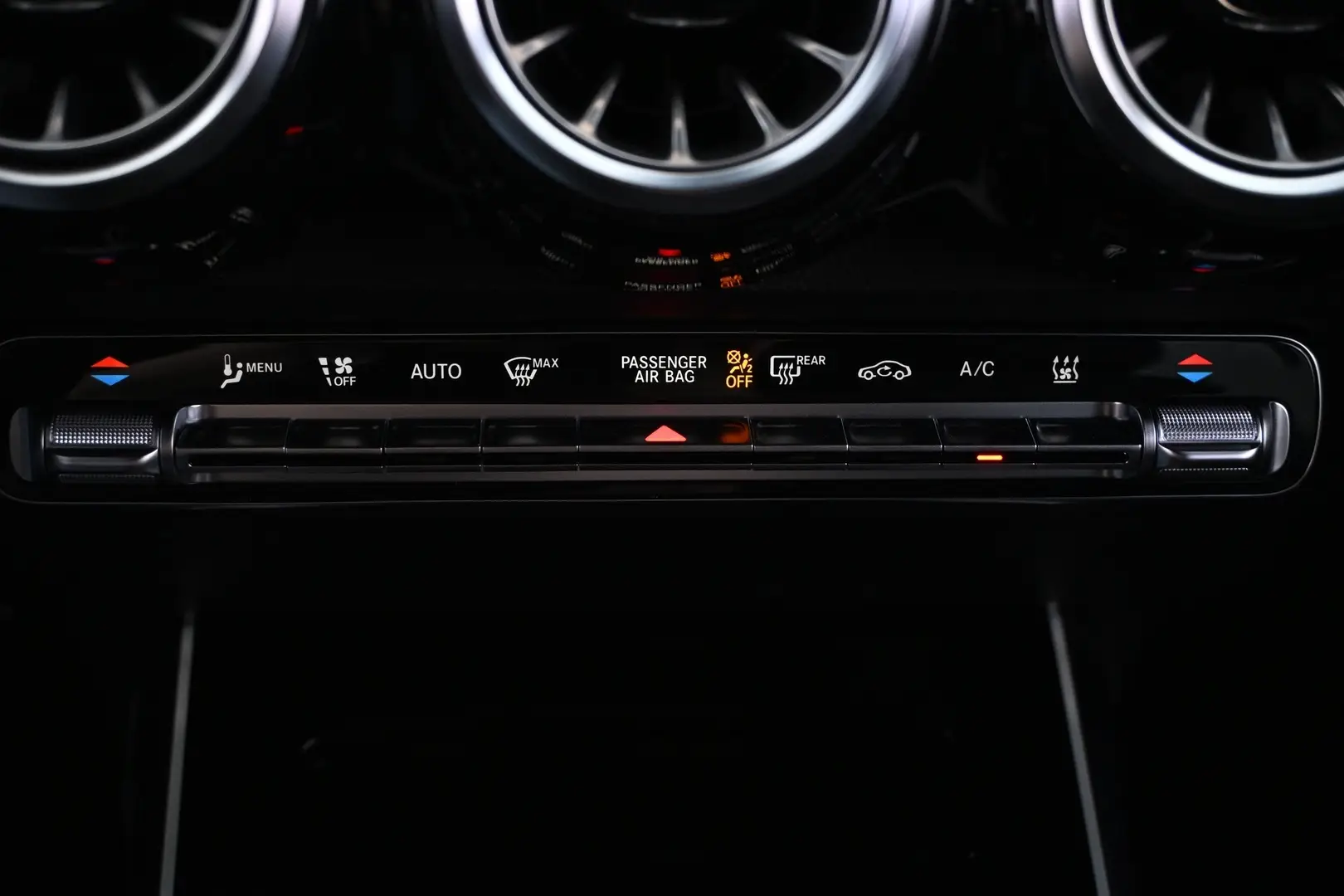 Car Image - 16hDUevv5ckY0itYuxXqwL