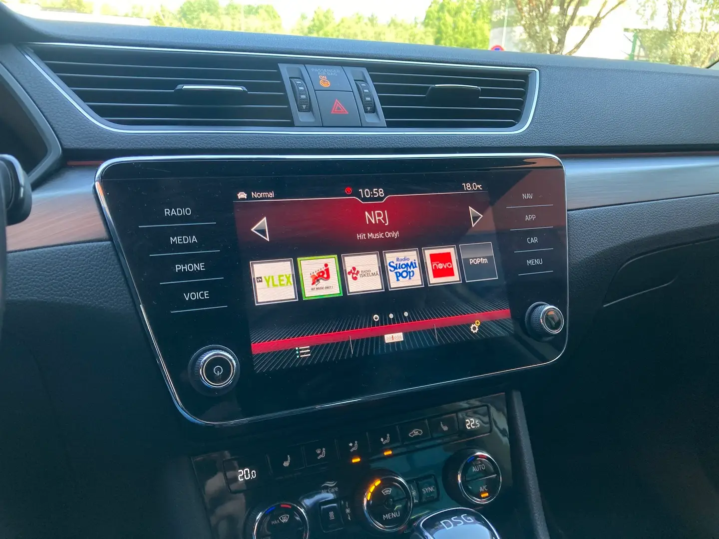 Car Image - 10NYLuMF3T2dVnSkDqeNfB