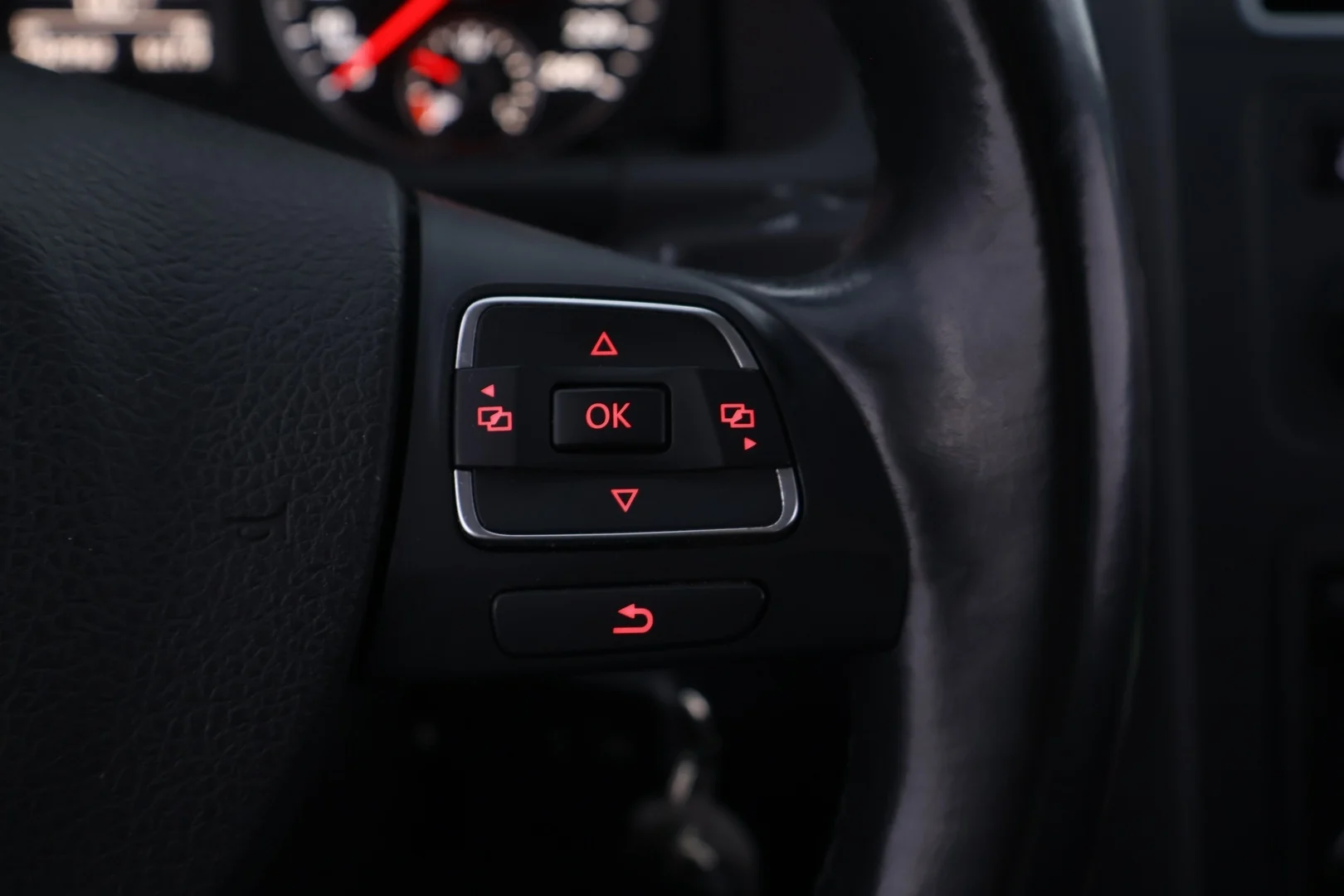 Car Image - 3YlSe9p0WhfnID9xOtrhyj
