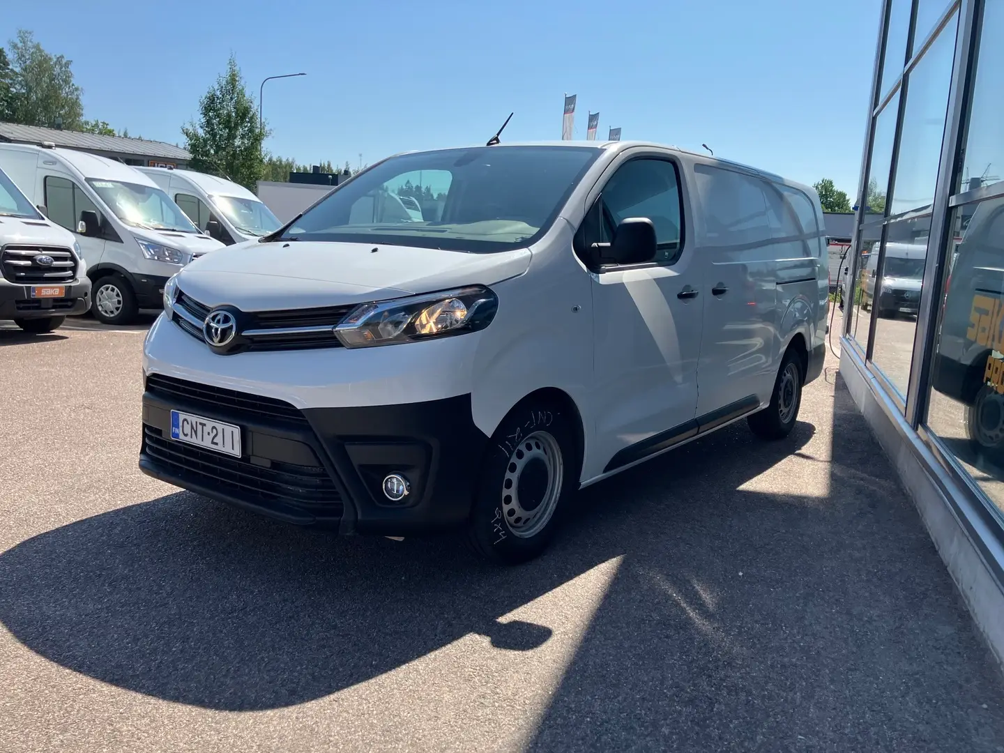 Car Image - 7tmwNhbIyLWFebxGMBal88