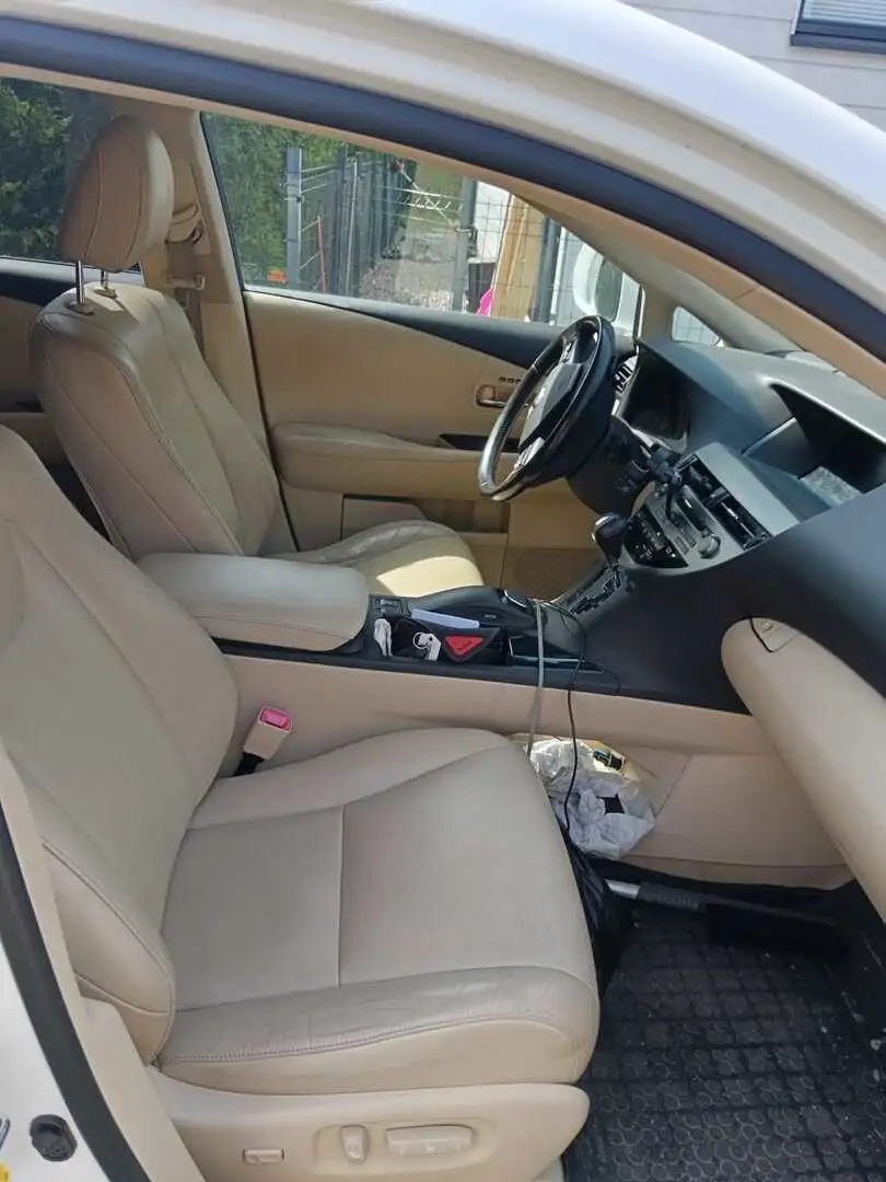 Car Image - 4n3xMBejo0nHQFdy2vBsQ5
