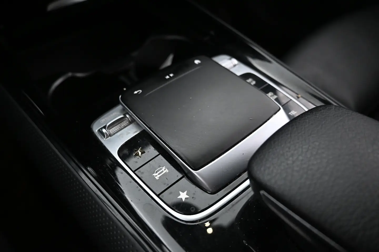 Car Image - 72SiMMMRnN2nx9rFxAZaEW