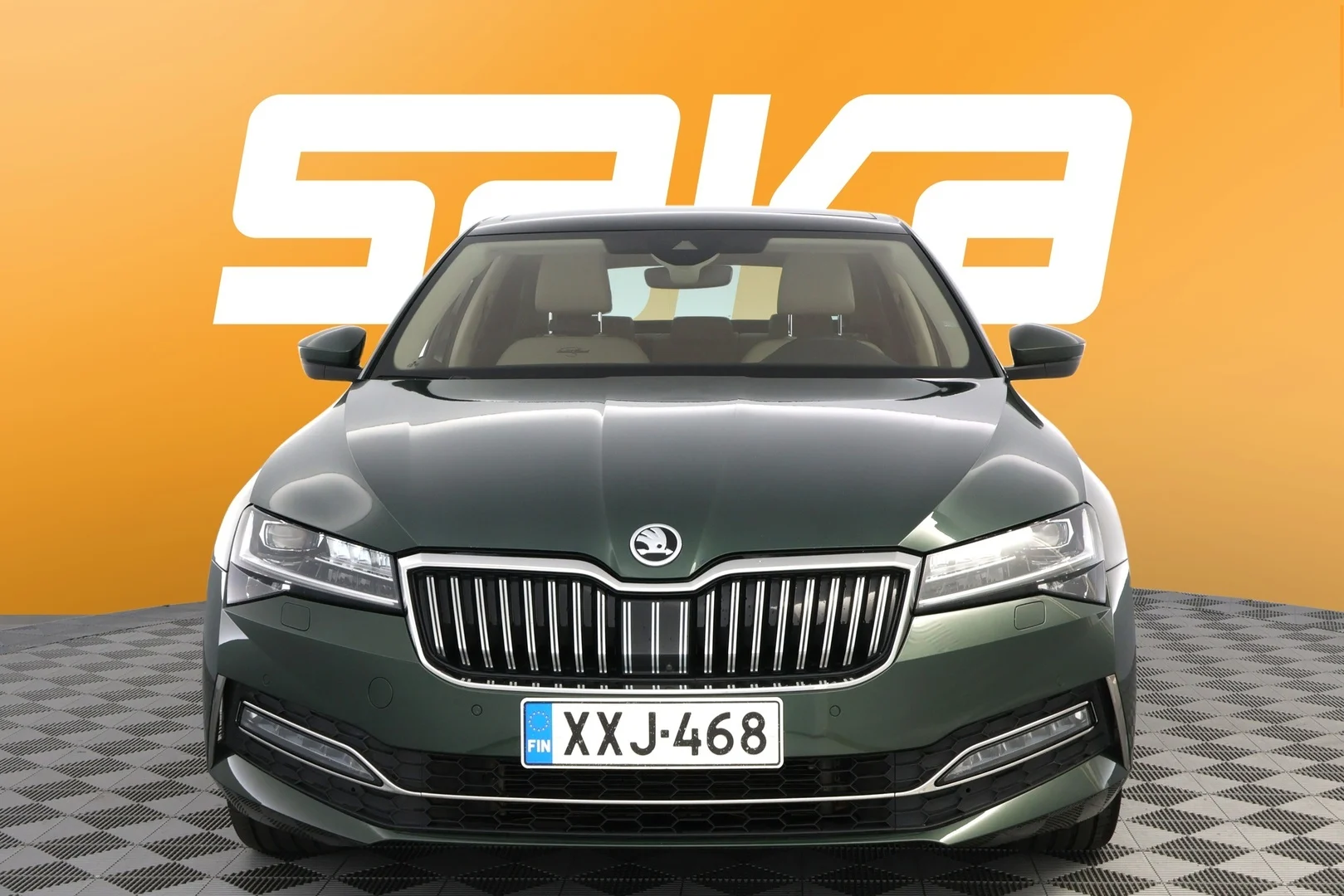 Car Image - 5DzKoQEoITikNUdKkn0xR4