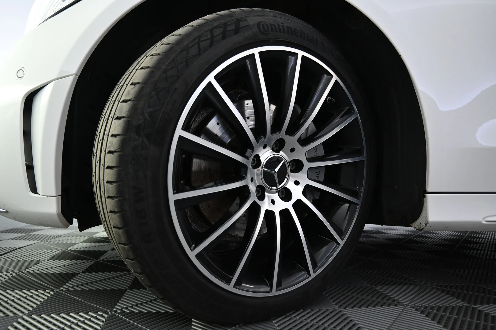 Car Image - 13gVdcBnFpJWuCM5hYdyPu
