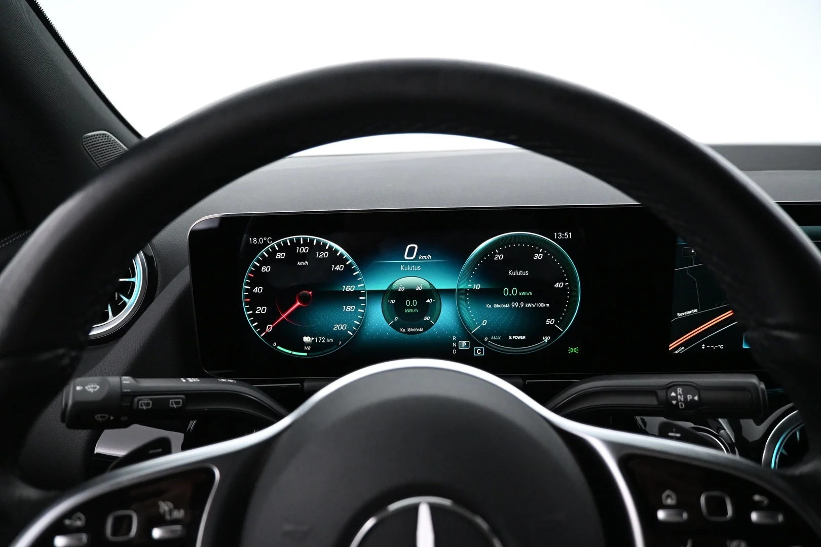 Car Image - 2T7IF9oAU3XIHAlm3c95wI