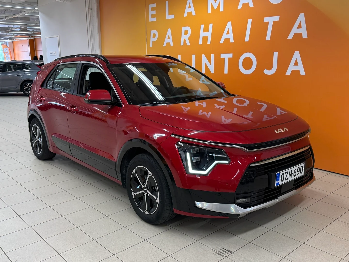 Car Image - 6f9okWkRslsRTxKoNqSDZ8