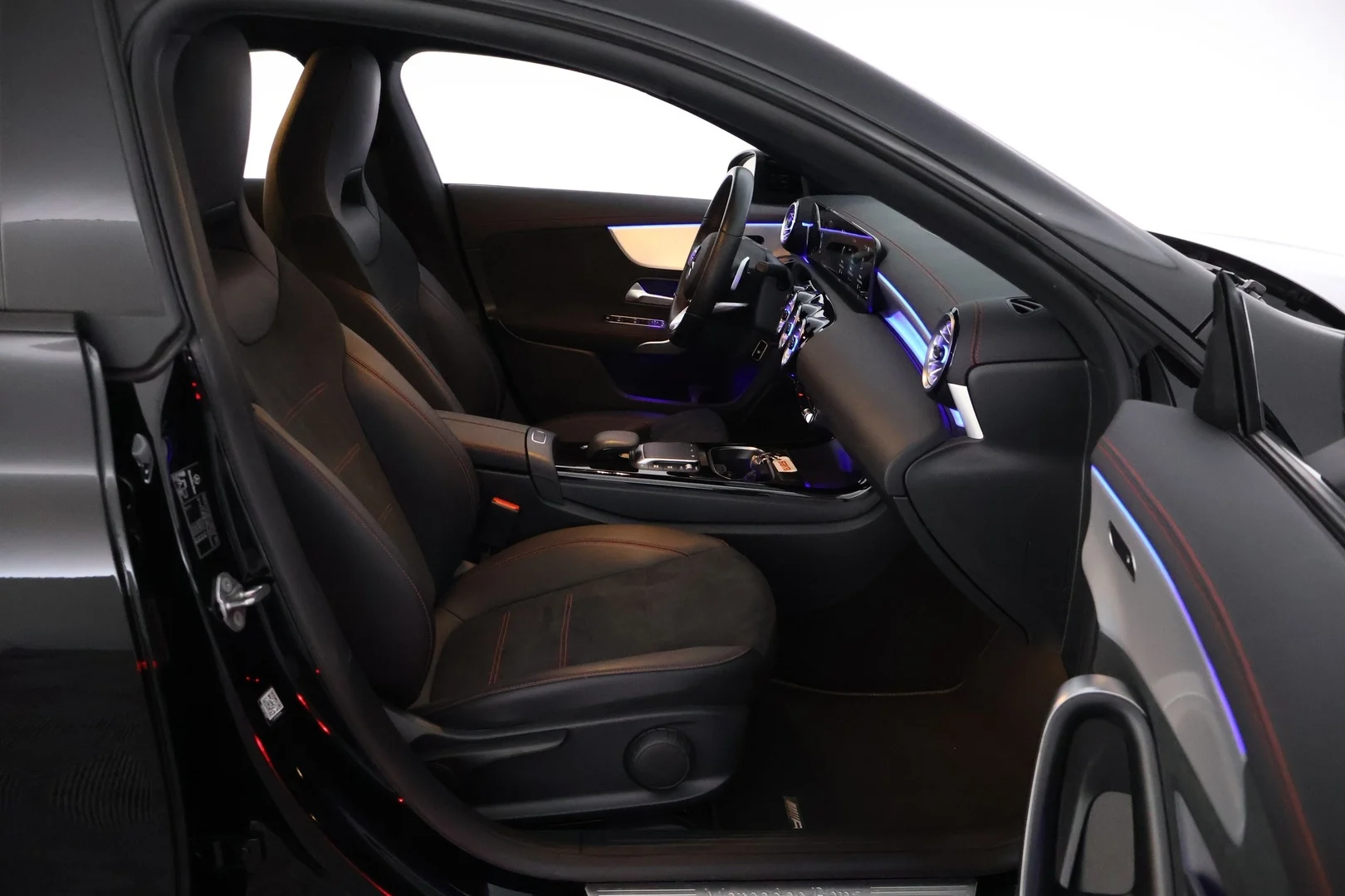 Car Image - 2piGJsgyrImKDWXTH9nUXf