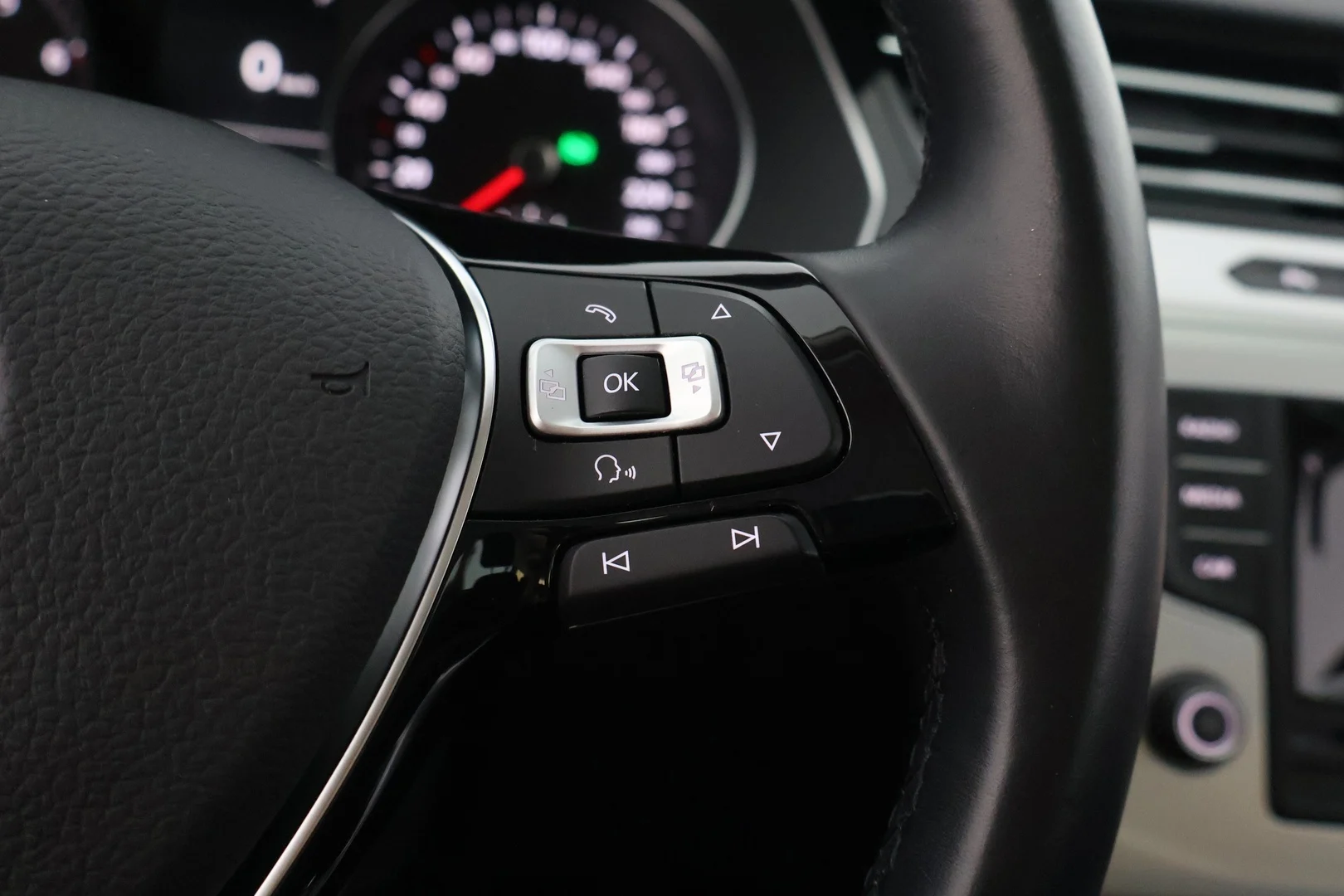 Car Image - 4nzwQsHx9X7l8ZrJFCklr8