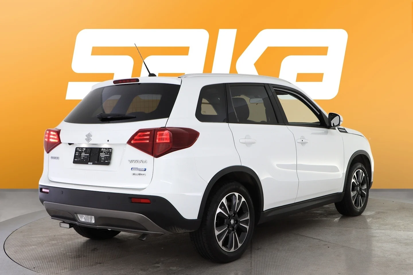 Car Image - 393NHazMXLg35TceCa4sGV