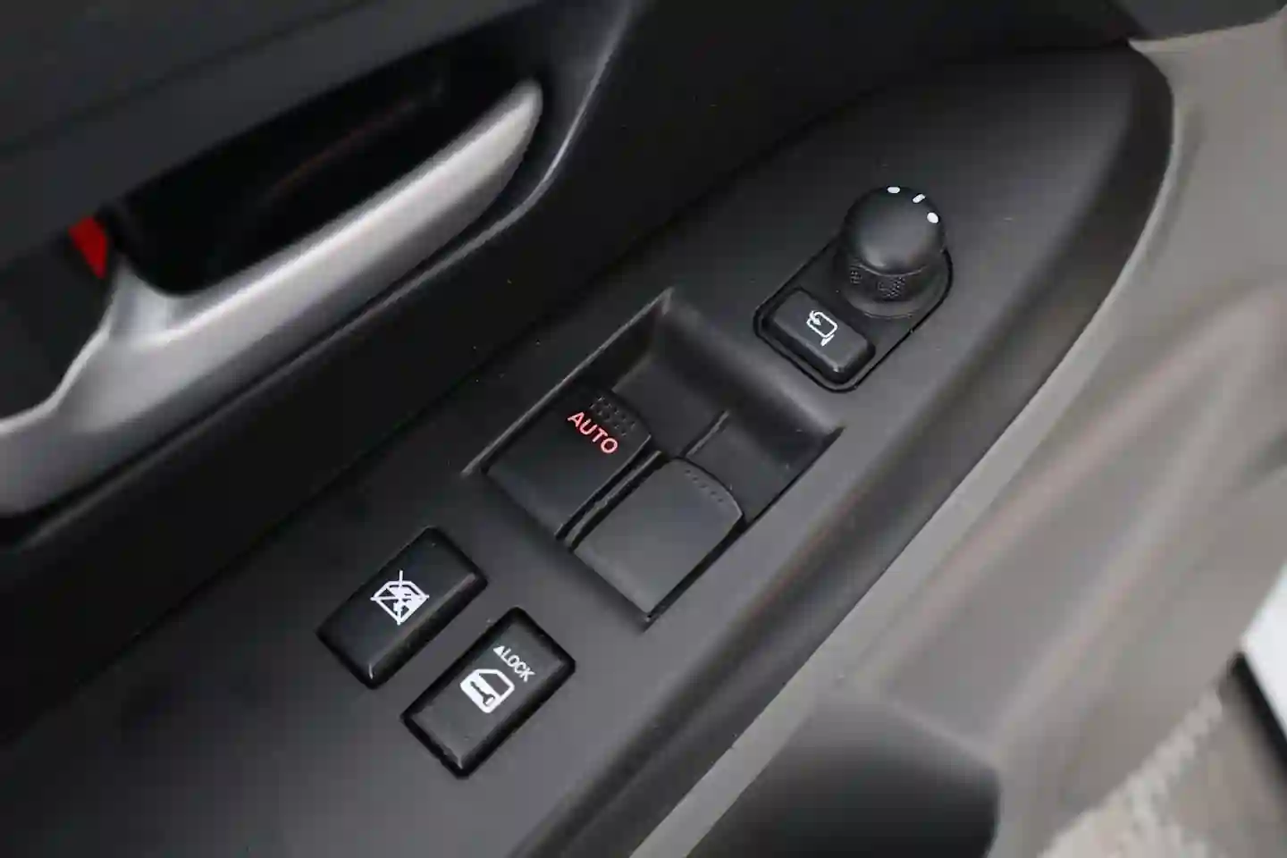 Car Image - 5Bx9cVS9mZVA4Igp0VQuOG