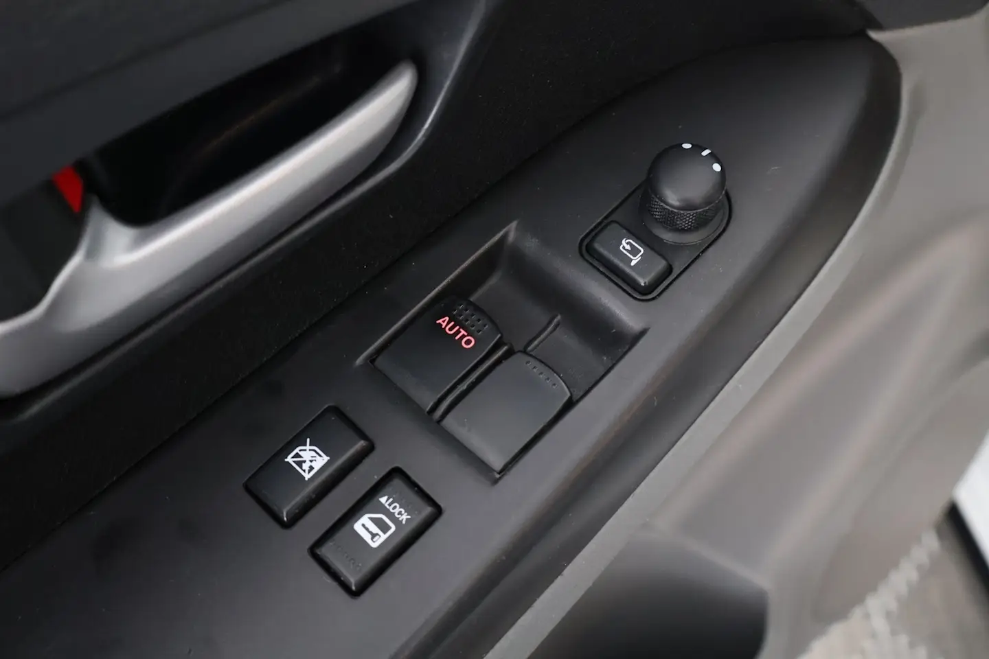 Car Image - 5Bx9cVS9mZVA4Igp0VQuOG