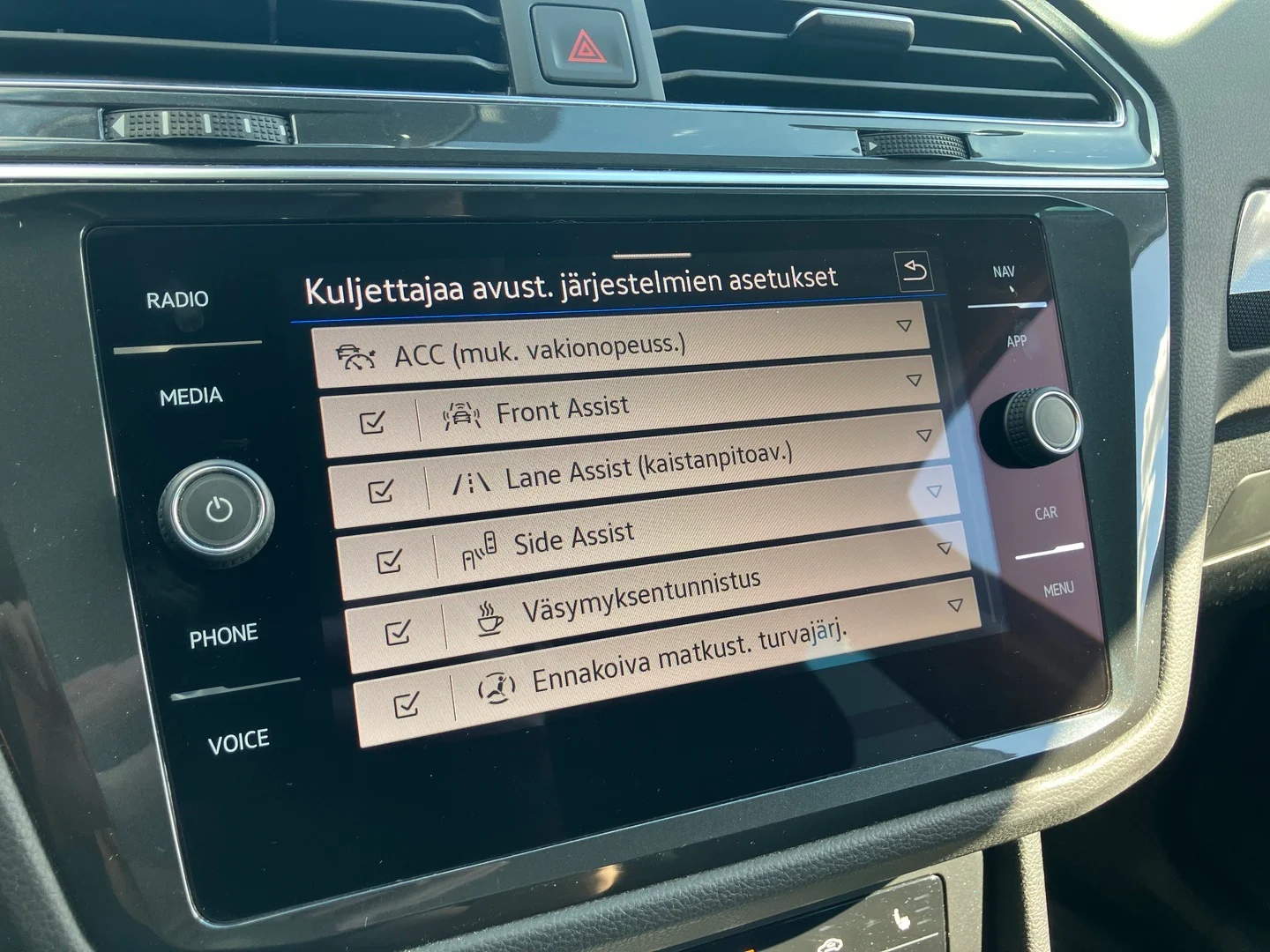 Car Image - 6HfWw7SBqkuv4D0w32uB49
