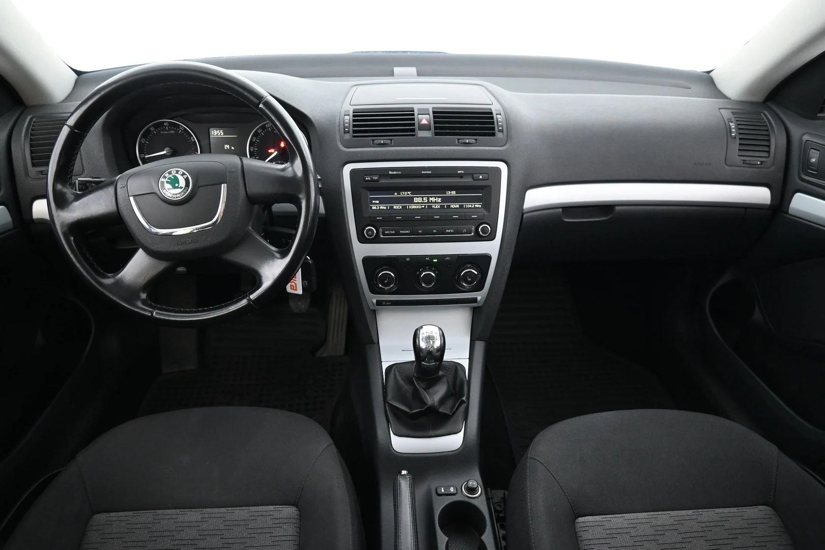 Car Image - 2cEgaUPCruh46155usxcNV