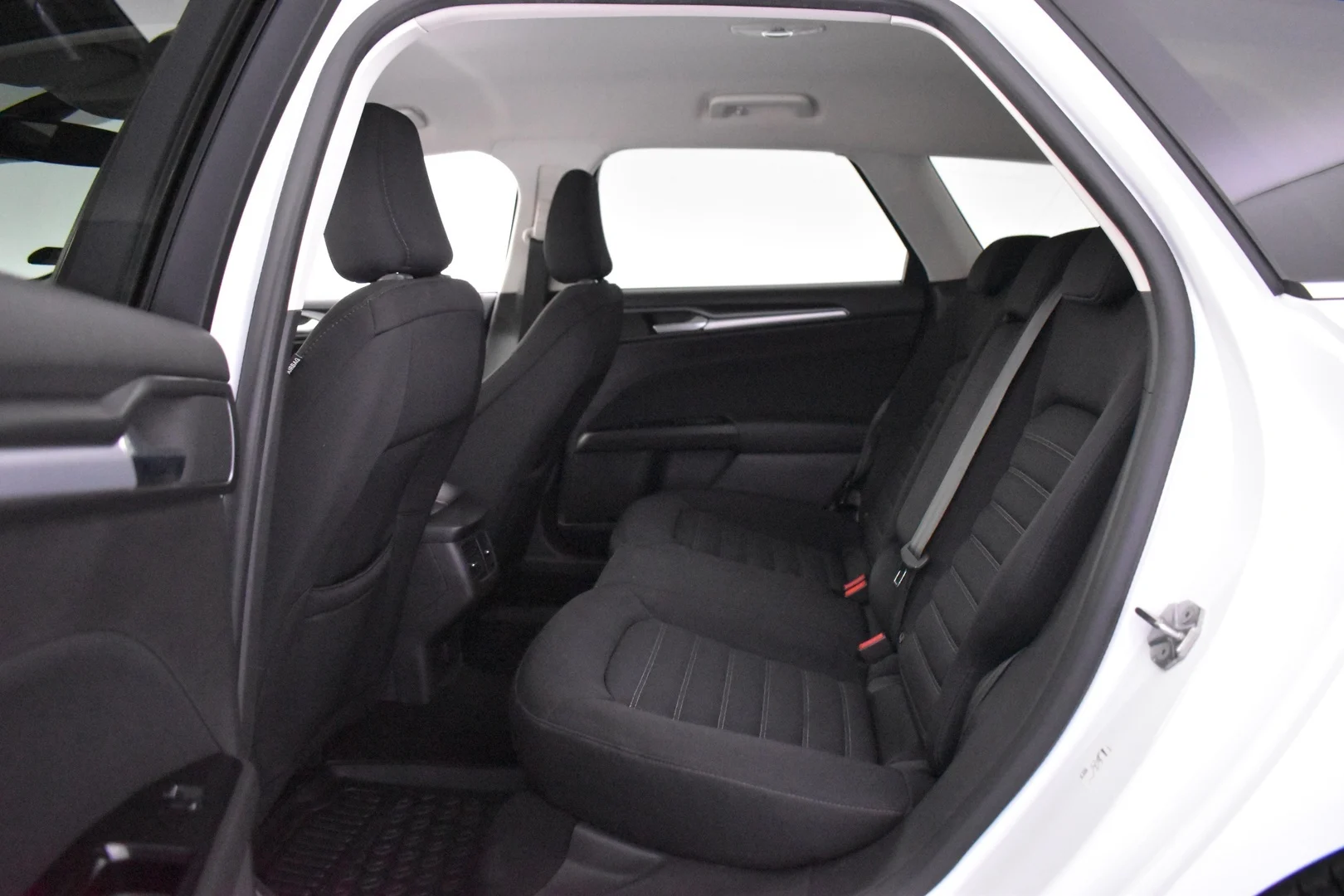 Car Image - 5mly9msQ9cVHo0IlciK1i4