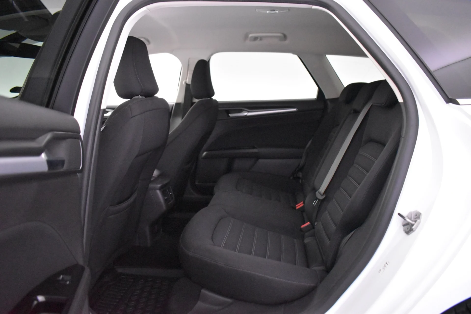 Car Image - 5mly9msQ9cVHo0IlciK1i4