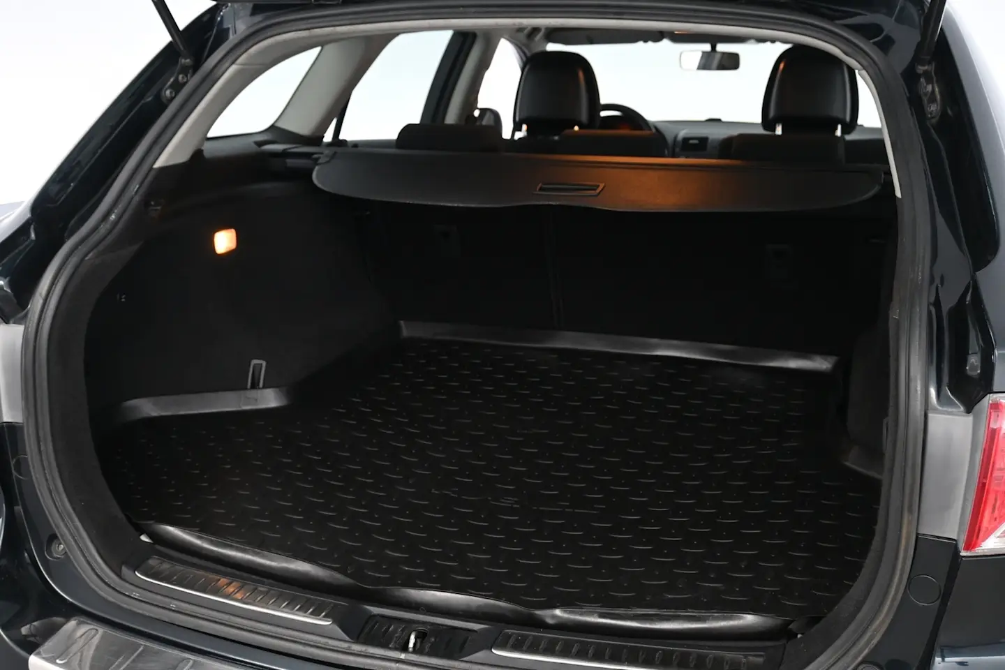 Car Image - 33S9LXYVfcggn4RTO0DTy