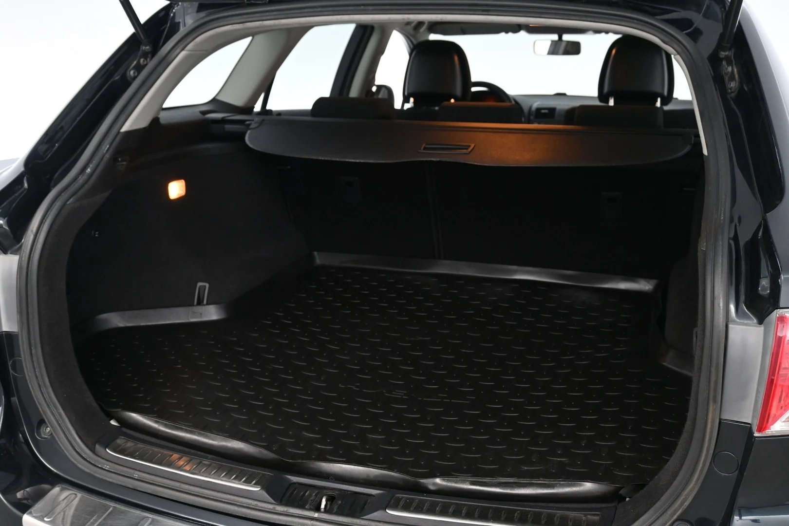 Car Image - 33S9LXYVfcggn4RTO0DTy
