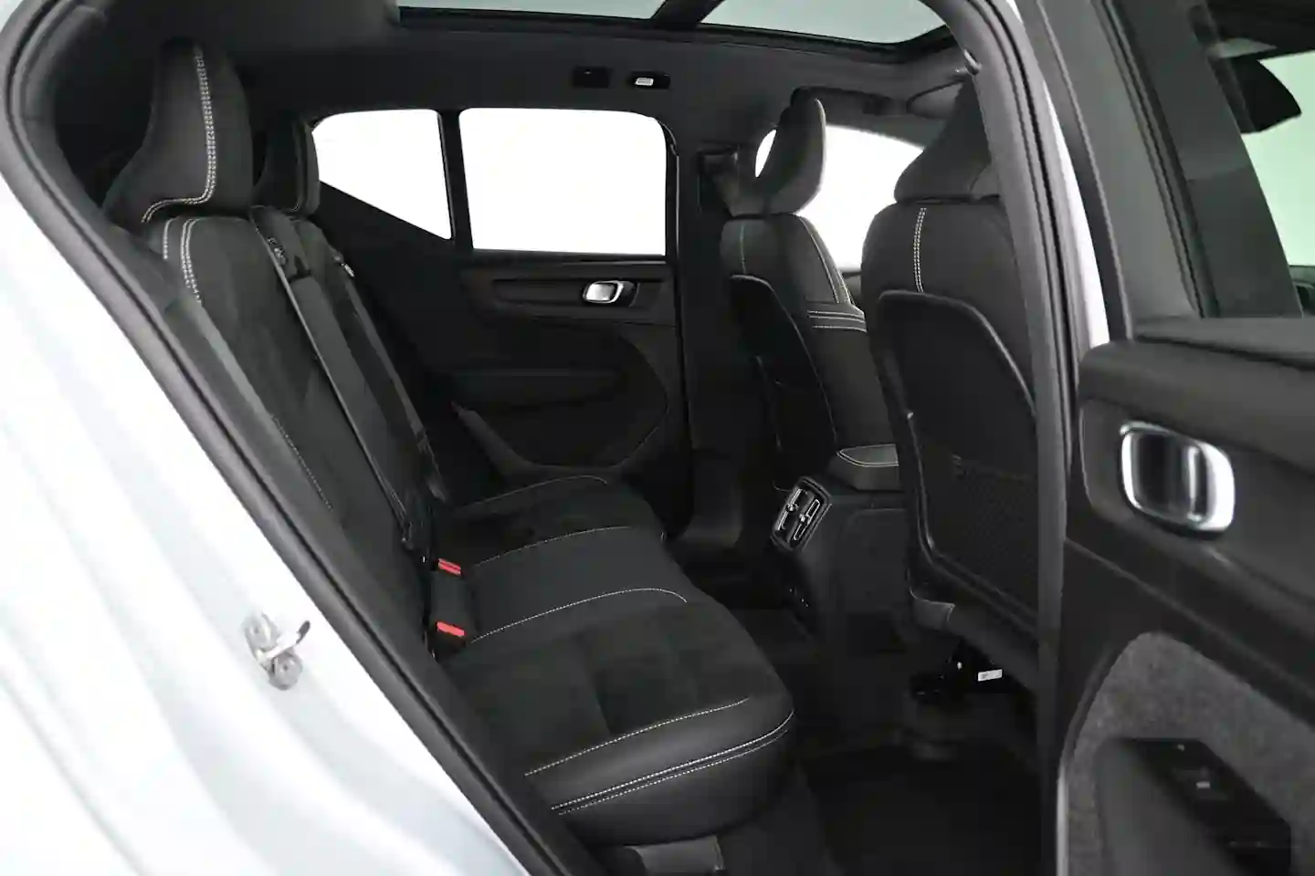 Car Image - TidVy4oa3LPgbTWZt4gmw