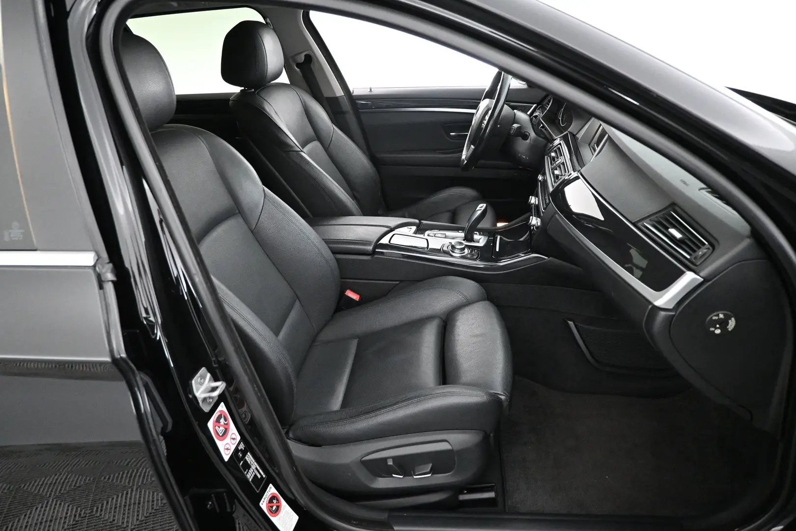 Car Image - G6SbDMepYpUqwLGzq1kTM