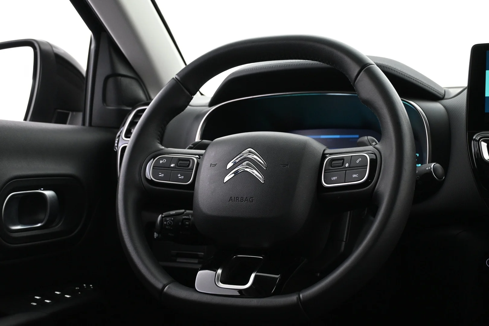 Car Image - 78oL6M12avoVyWipKjuUXo