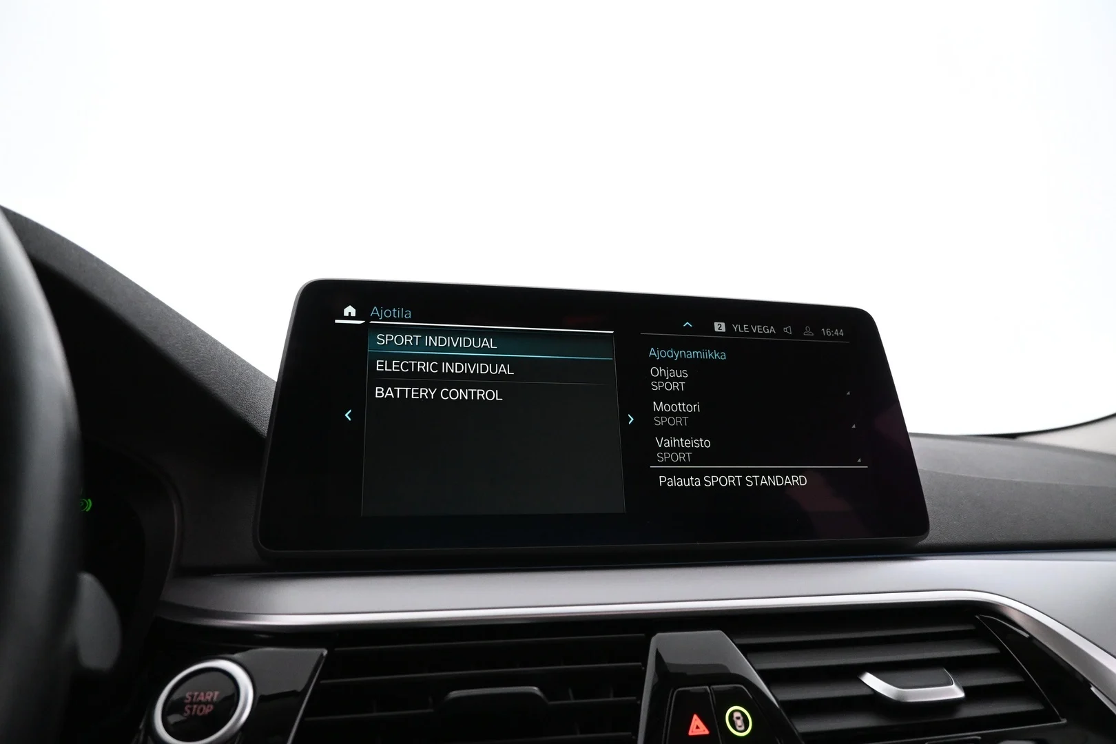 Car Image - 3YoNtDr6zqFoGACbyY2AQS