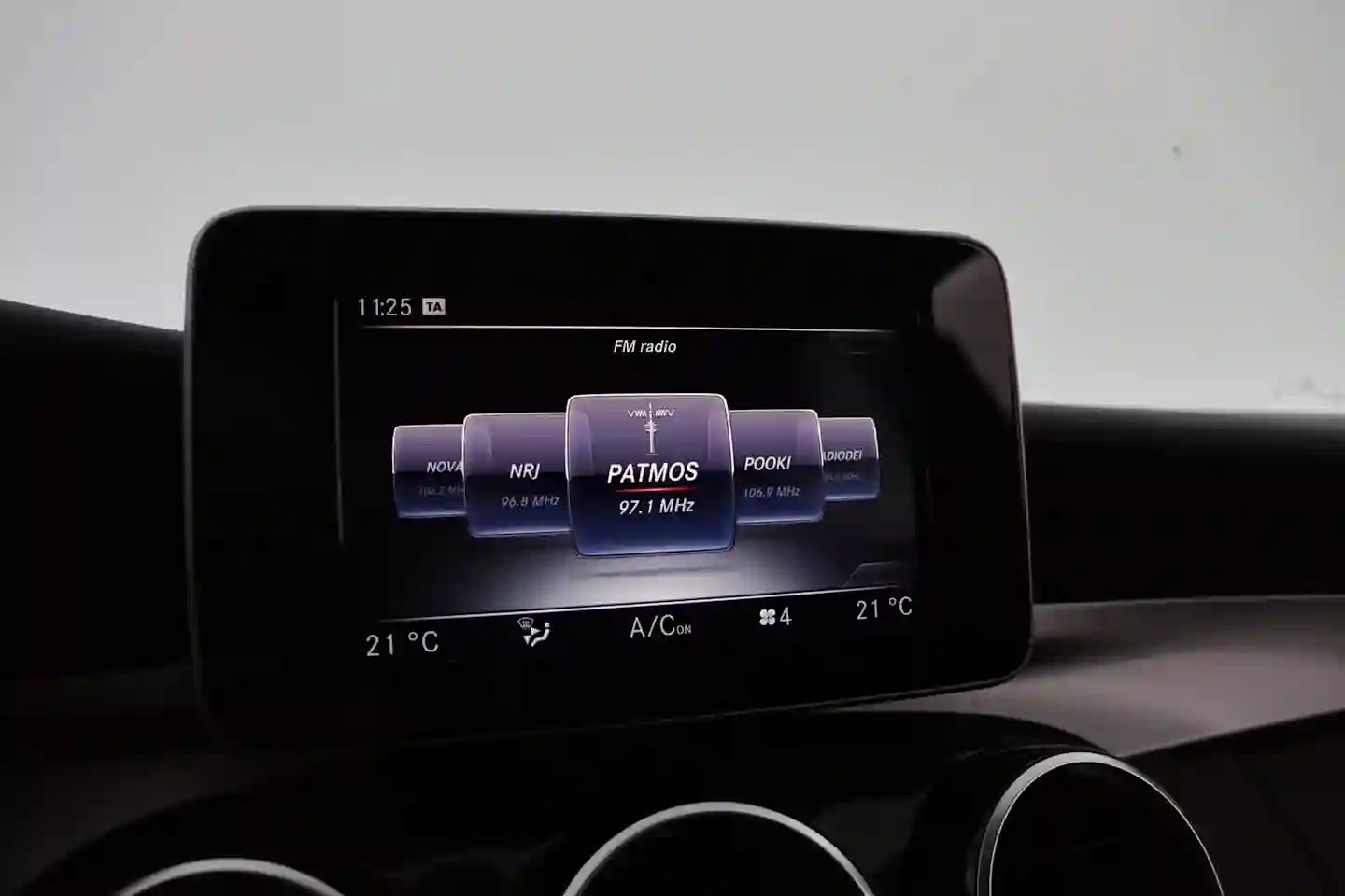 Car Image - OvwsuDmTUT99tNMYn9Ogp