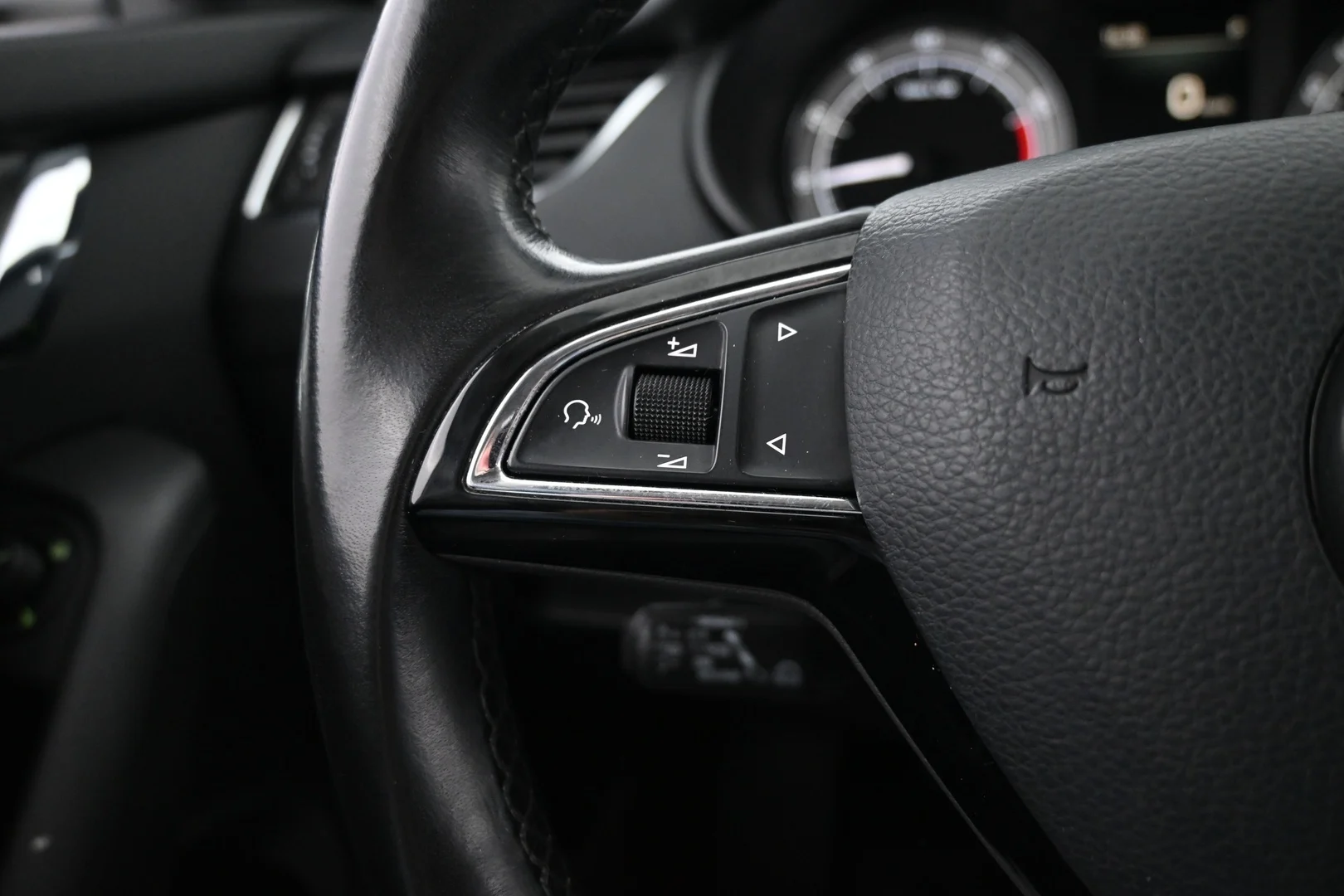 Car Image - 1v2mK1QNnjRSGqeMiF93nv