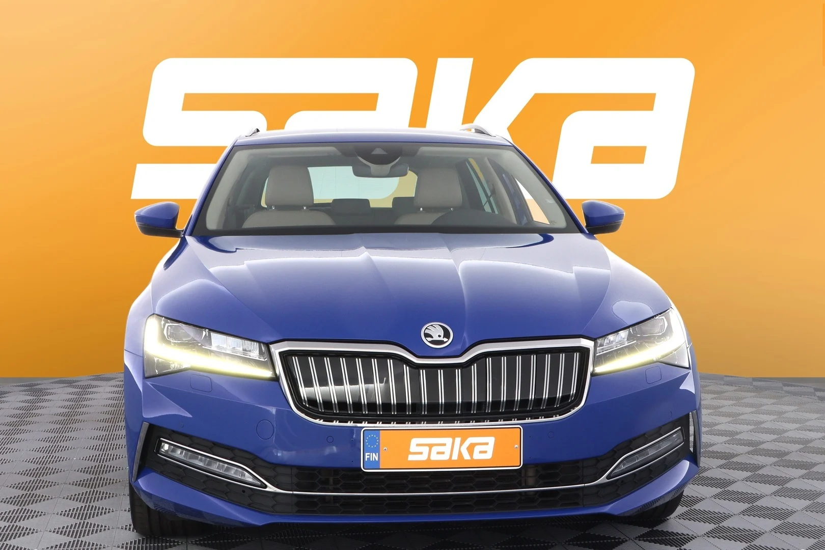 Car Image - oDLuDpchD0KMGrIewqj9K