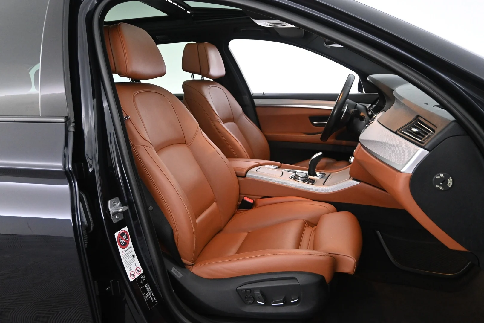 Car Image - 5i5xBCiZtYeb37rc4Ht7dX