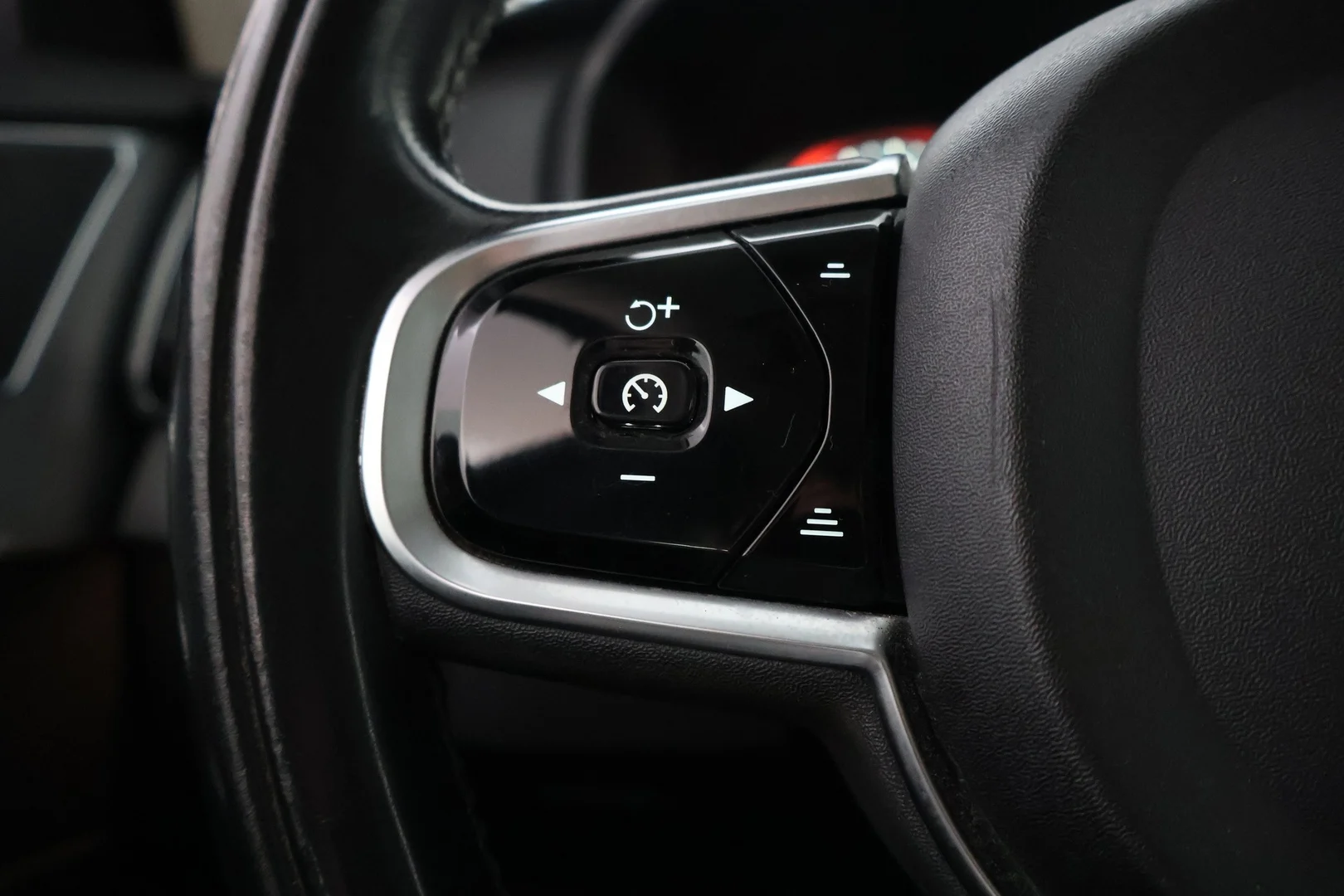 Car Image - 1MHTd4aLh0gw8NZjdUV26r