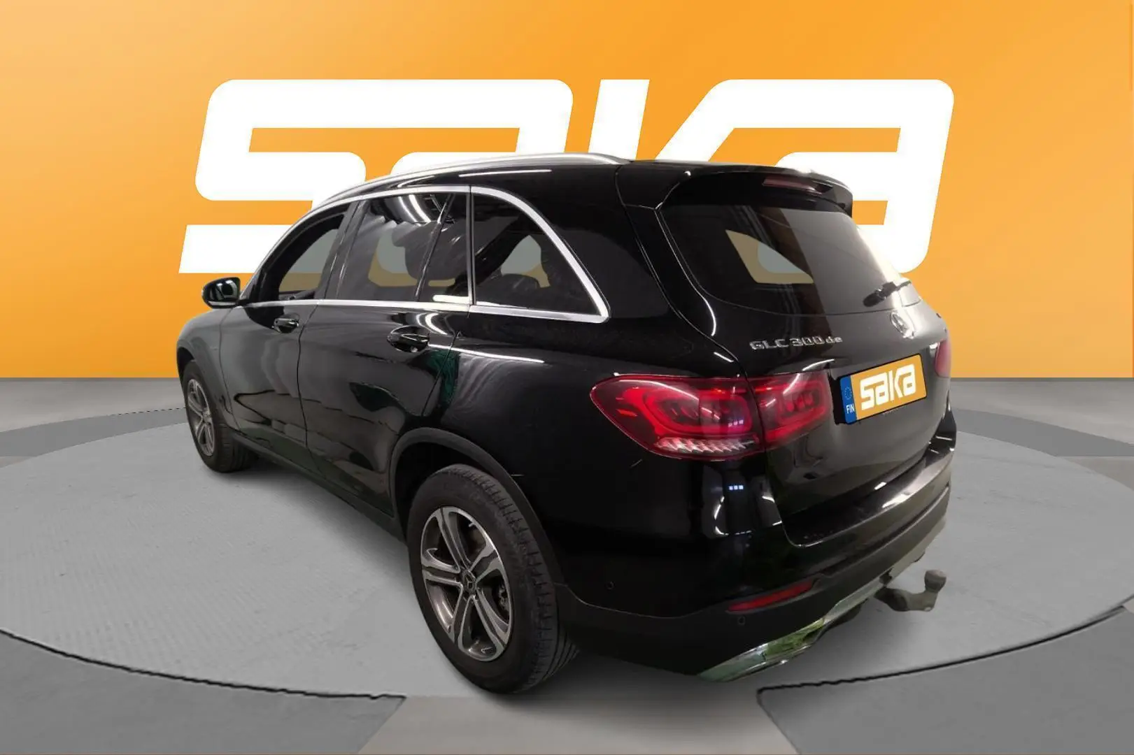 Car Image - 7aw0J7hgPVS8z5ZxGZbFBE