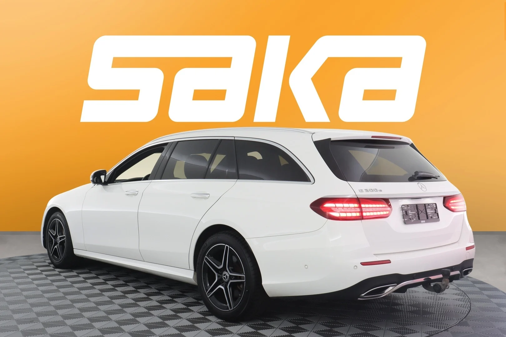 Car Image - WJuxjk9xFdKLqnzcll9p6