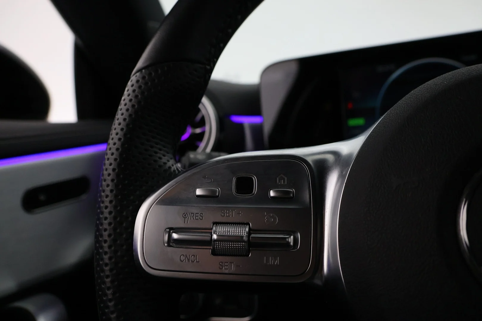 Car Image - 7vDdaeBgGQNoU0sIeI7sam